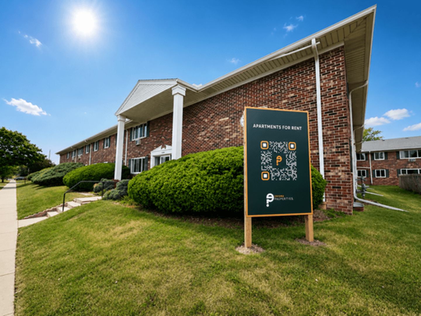 Milwaukee Apartment: 4246 S 60th St