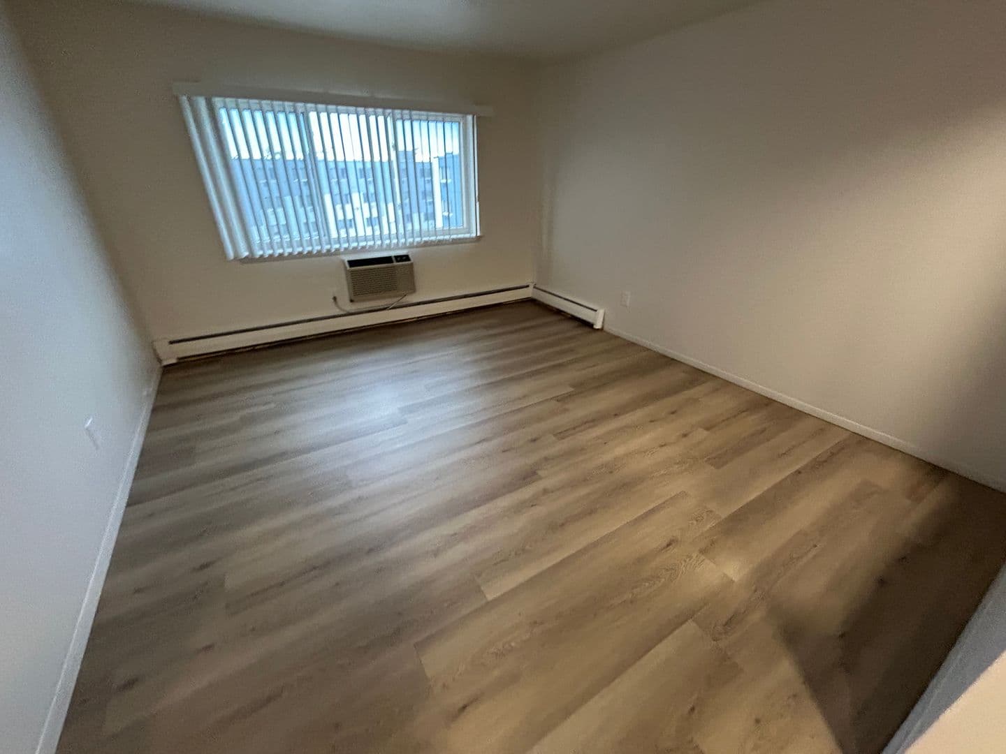 West Milwaukee Apartment: 5501 W National Ave