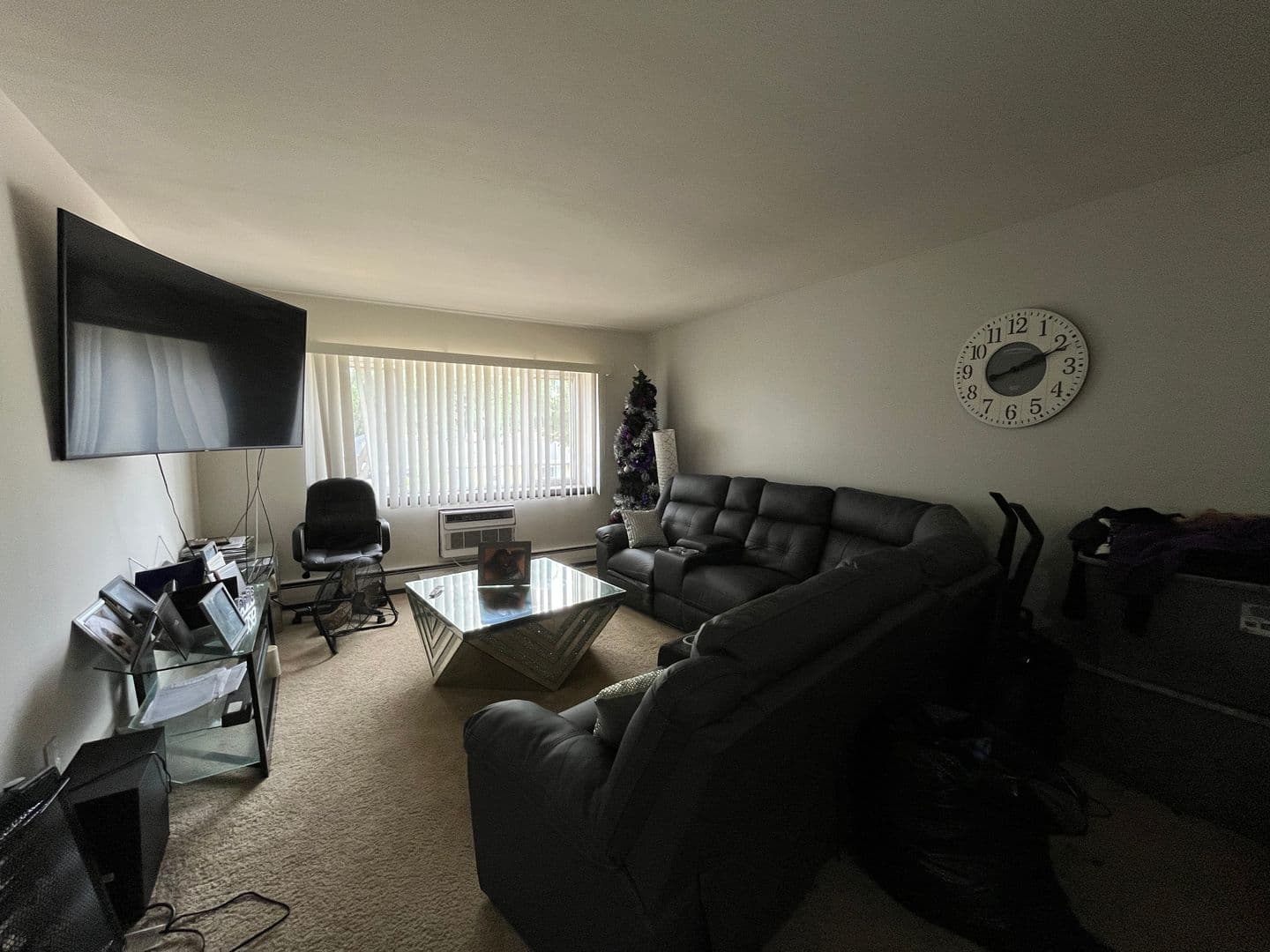 West Allis Apartment: 10472 W Montana Ave