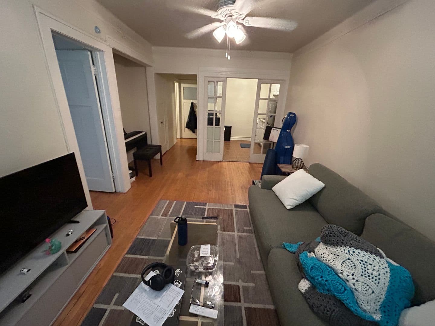 Milwaukee Apartment: 903 E Kilbourn Ave