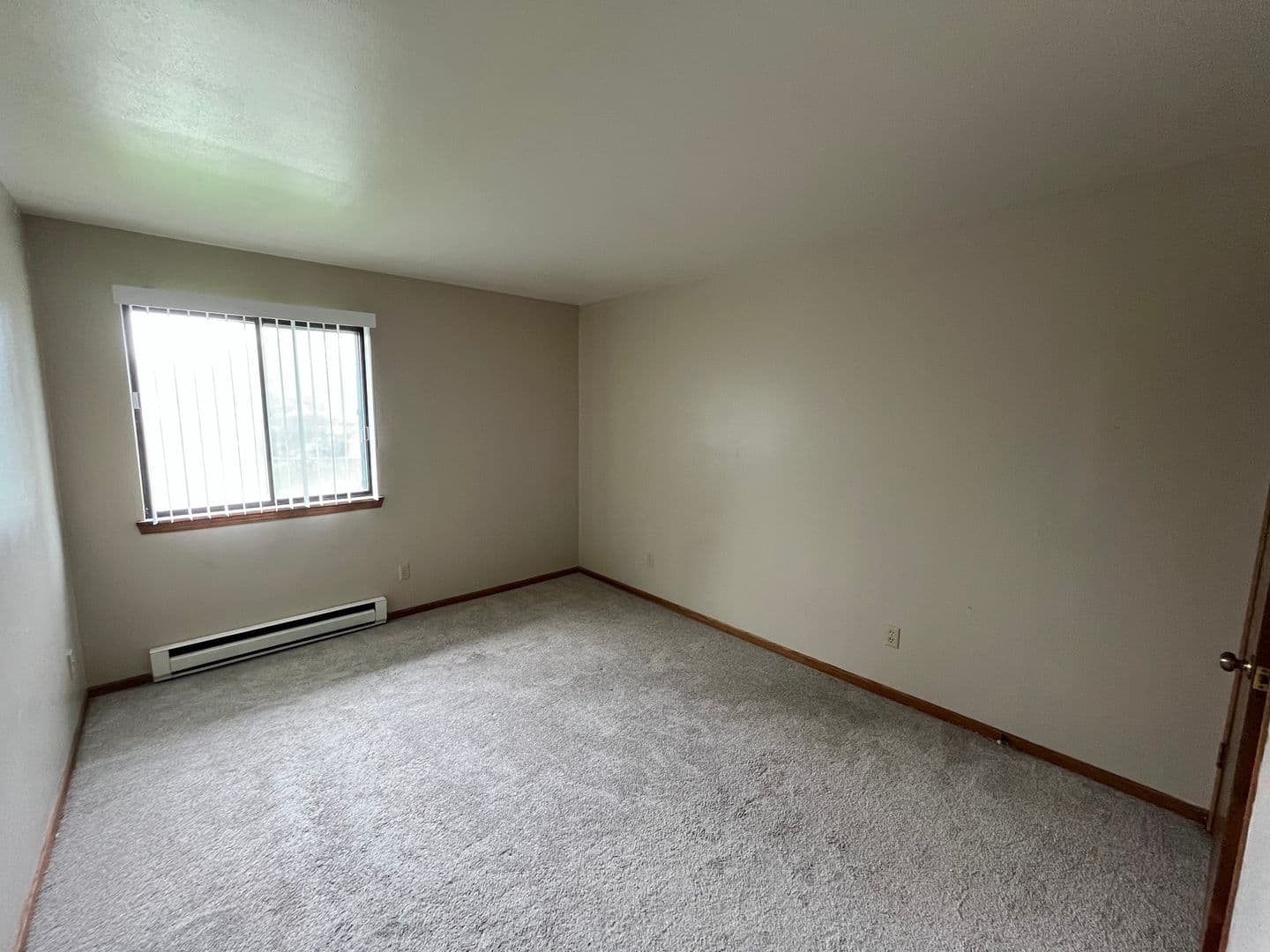 Germantown Apartment: N114W15846 Sylvan Circle