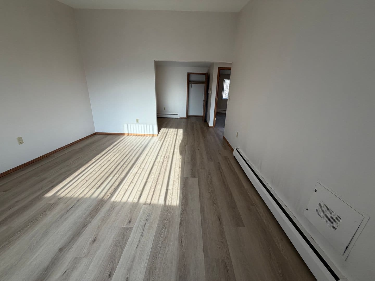 Green Bay Apartment: 2721 Humboldt Rd