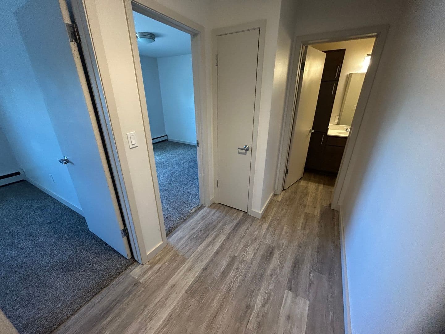 Milwaukee Apartment: 2867 S. Kinnickinnic Ave.