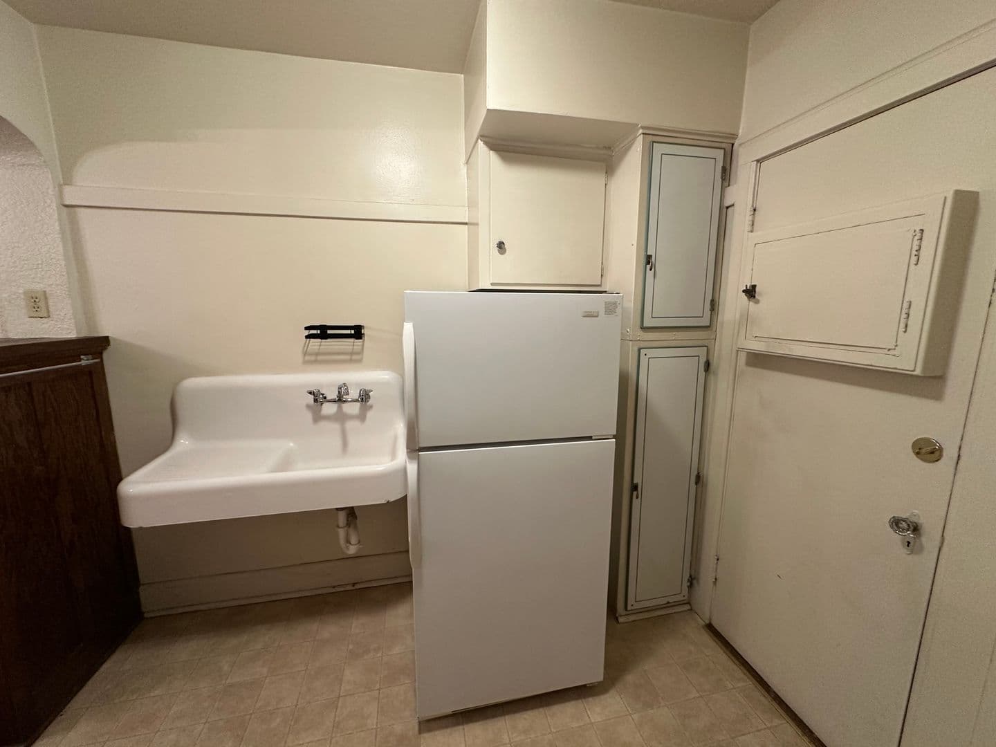 Shorewood Apartment: 1428 E Capitol Drive