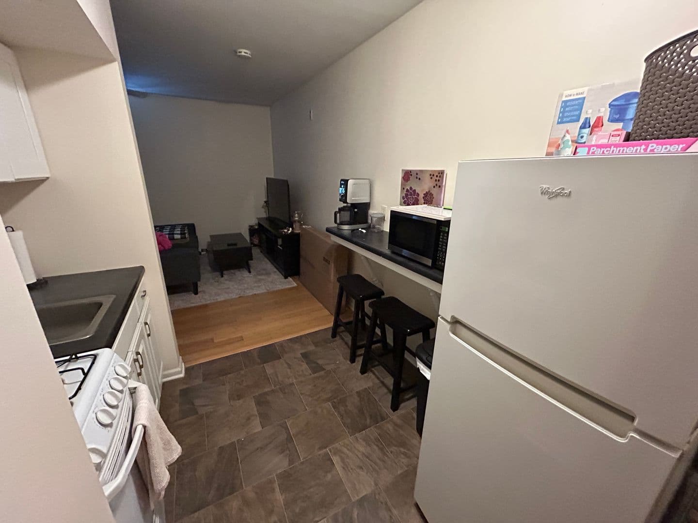 Milwaukee Apartment: 1819 N. Cambridge Ave.