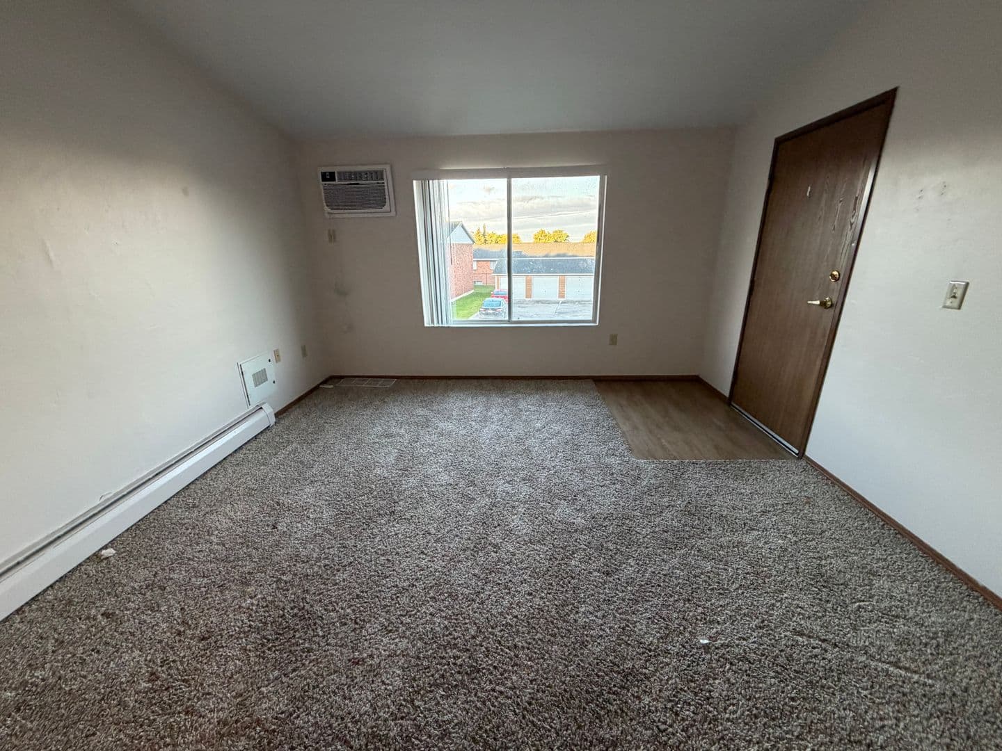 Green Bay Apartment: 2721 Humboldt Rd