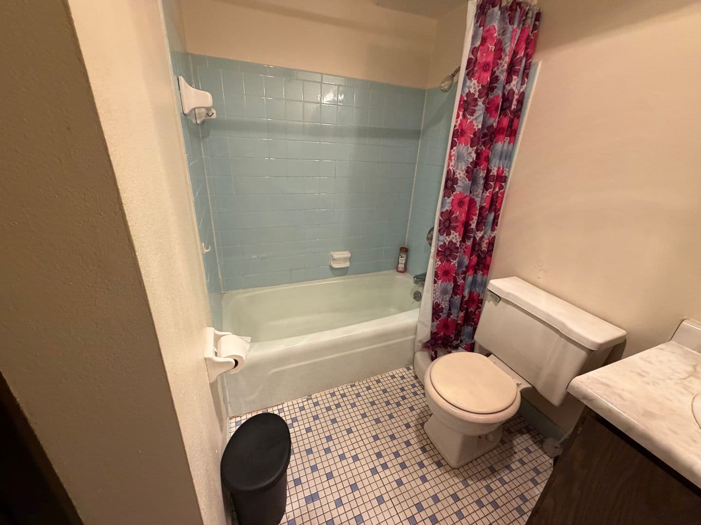 Green Bay Apartment: 1688 Shawano Ave