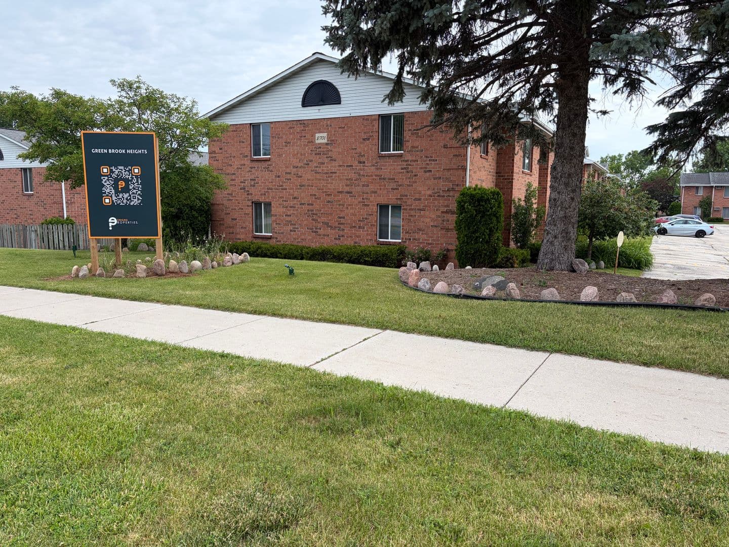 Green Bay Apartment: 2705 Humboldt Rd