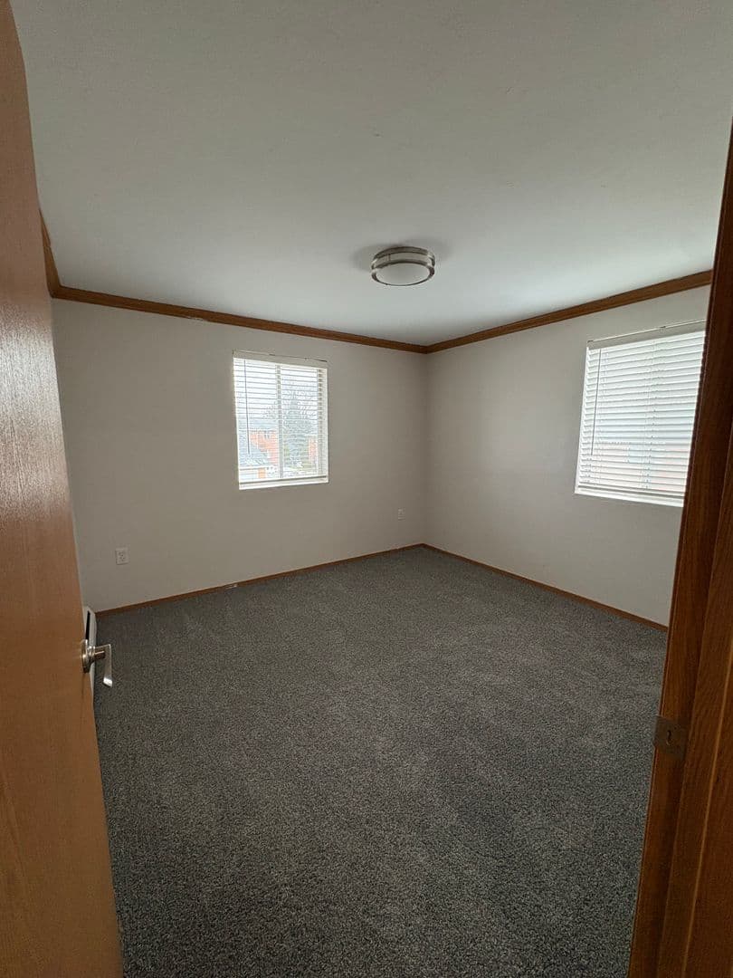 Green Bay Apartment: 2685 Humboldt Rd
