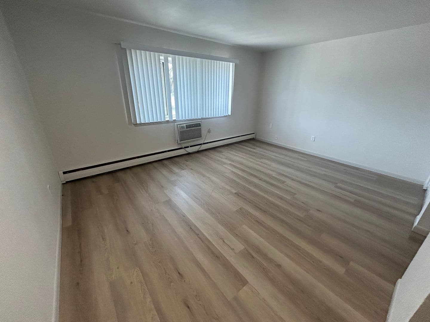 West Milwaukee Apartment: 5501 W National Ave