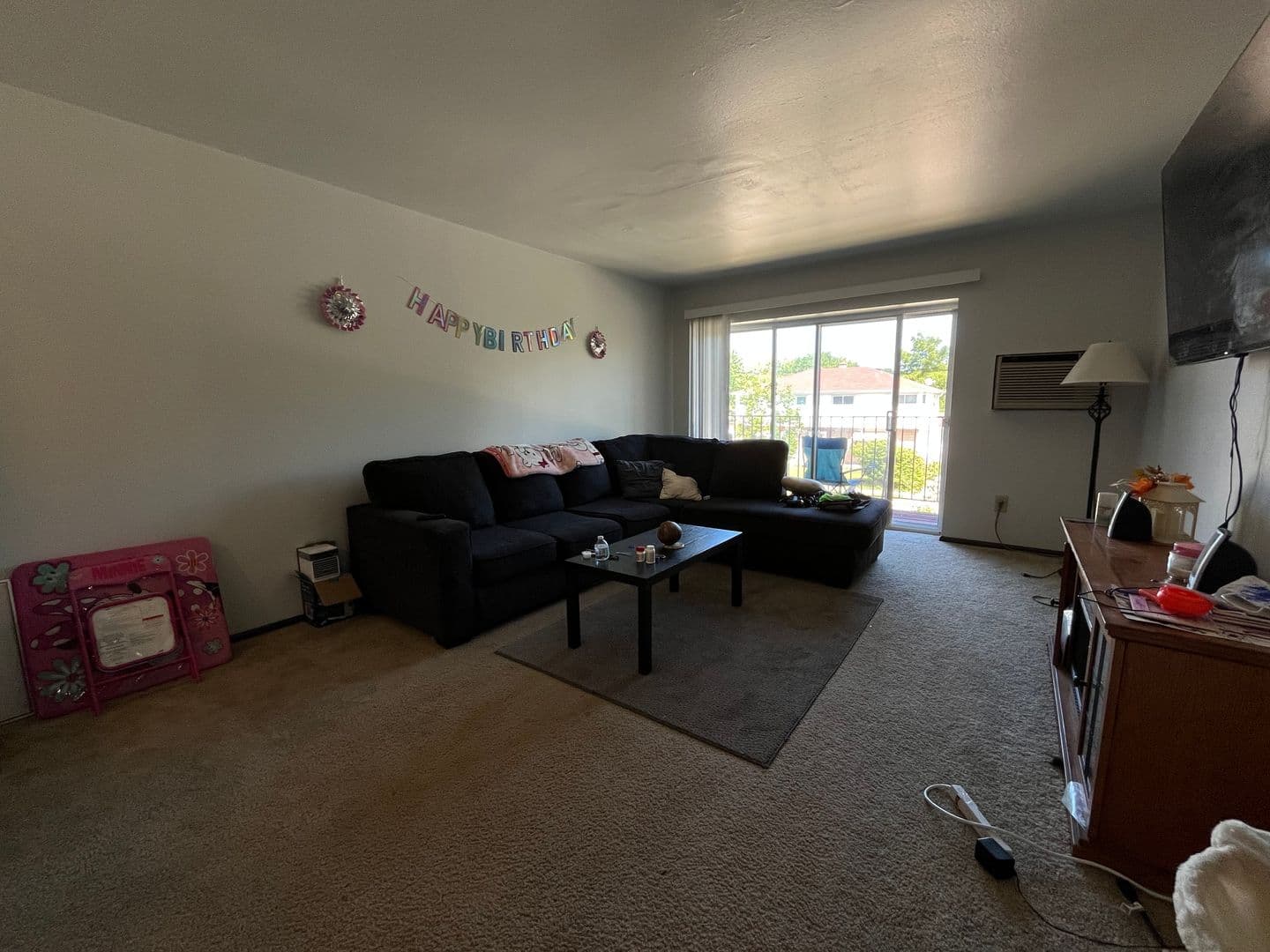 West Allis Apartment: 2853 S 106th St