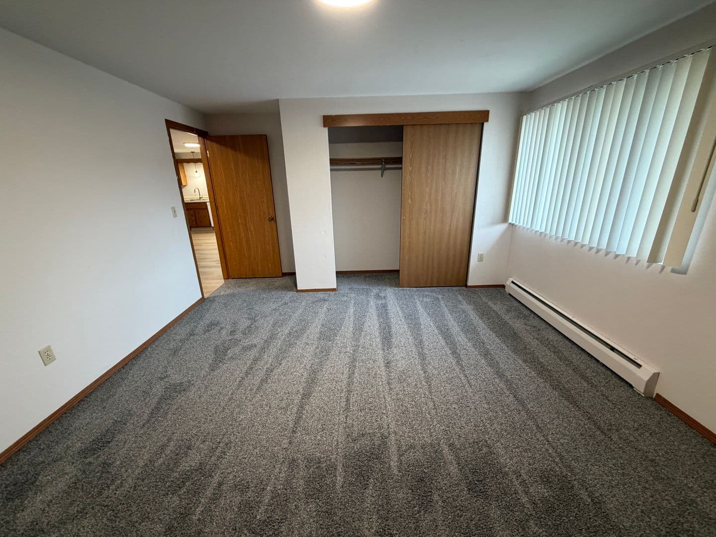 Green Bay Apartment: 2677 Humboldt Rd