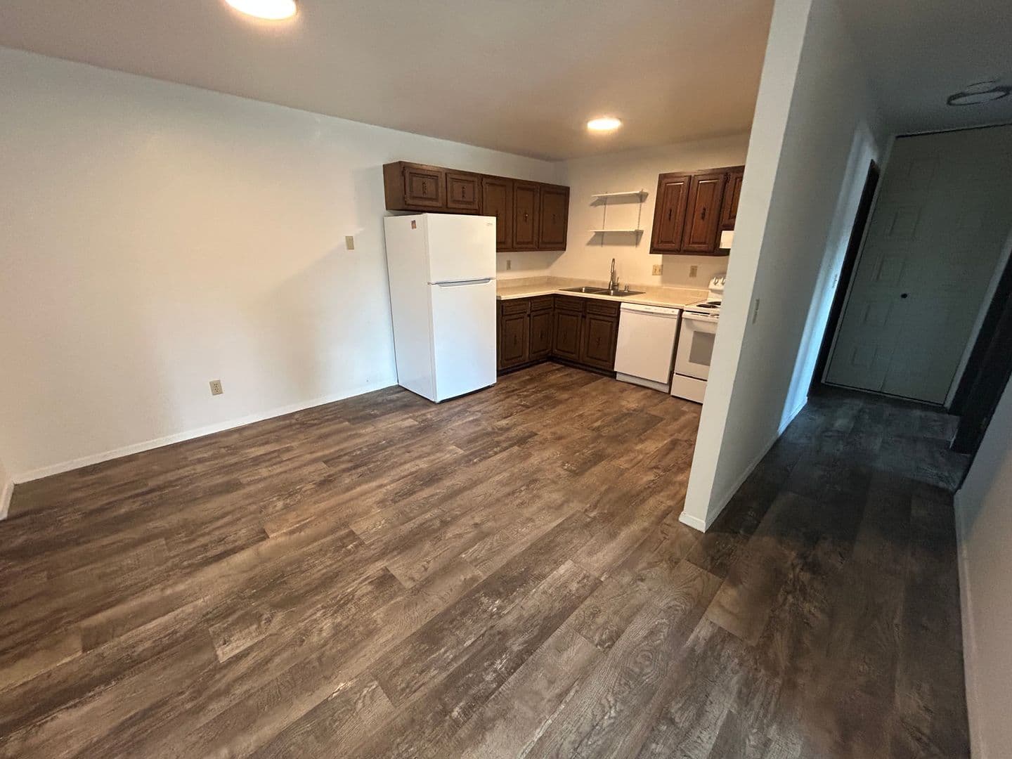 West Allis Apartment: 11229 W National Ave