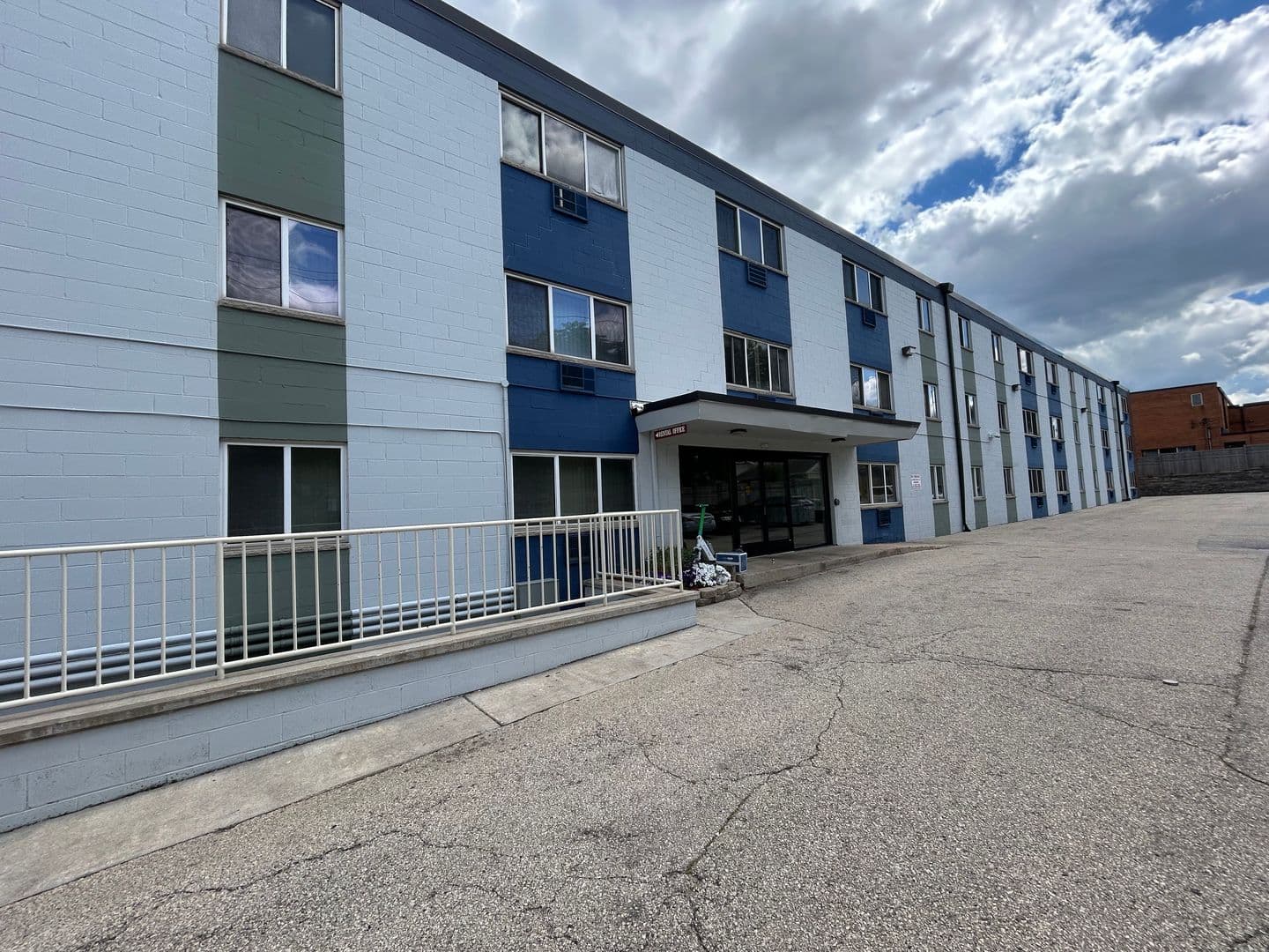 West Milwaukee Apartment: 5501 W National Ave