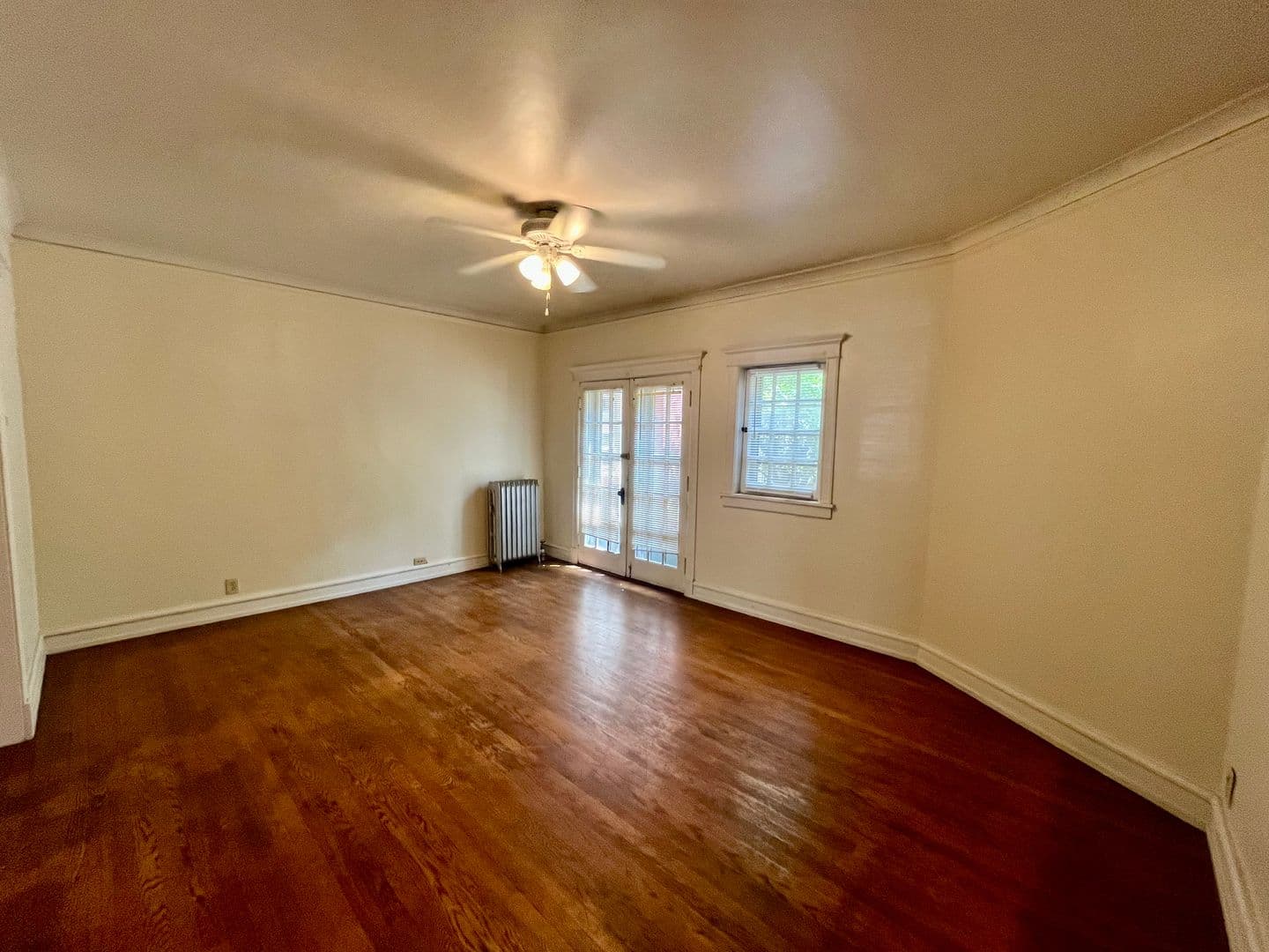 Milwaukee Apartment: 2507-2515 N Stowell