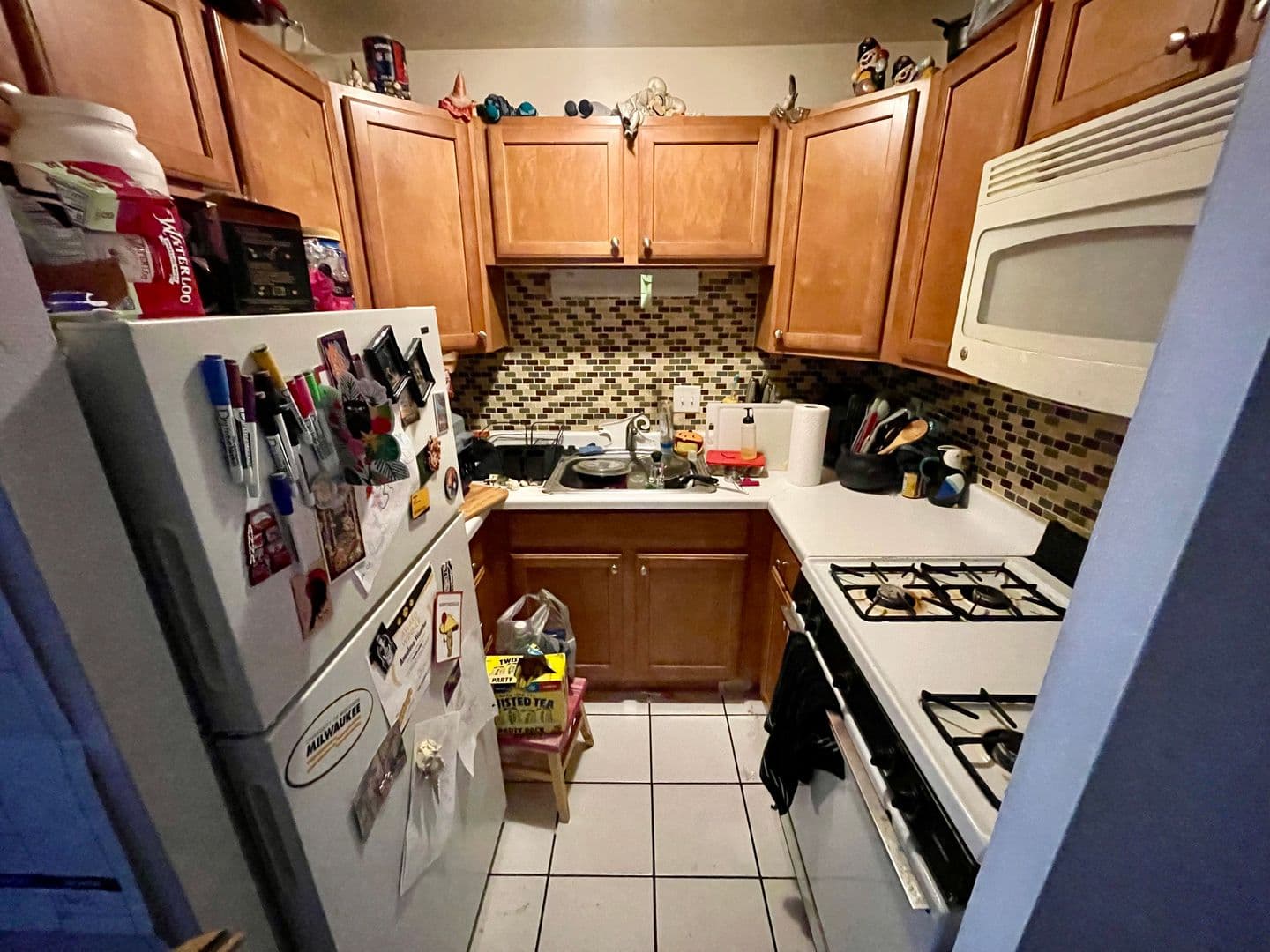Milwaukee Apartment: 3445 N Oakland Ave