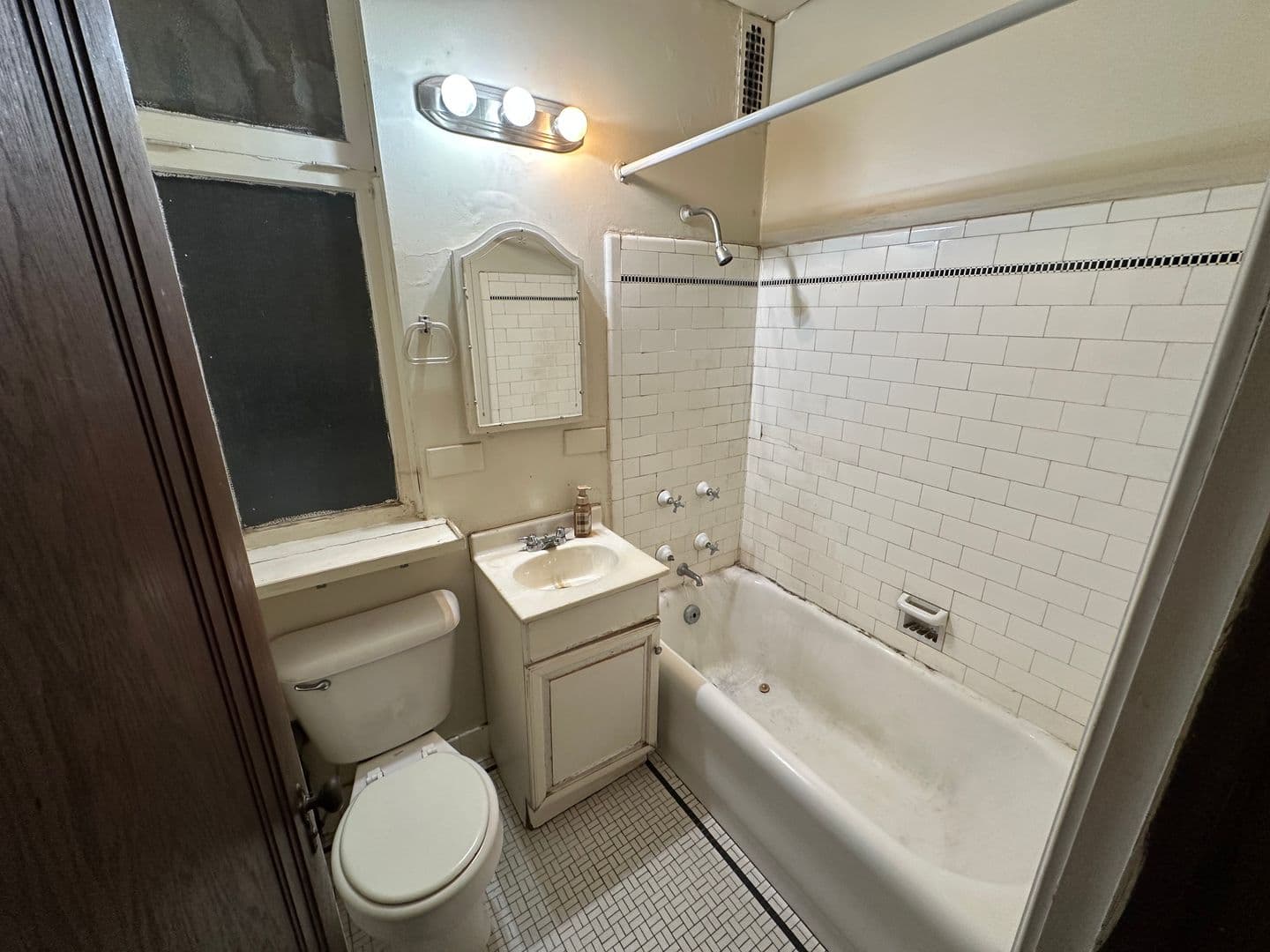 Shorewood Apartment: 1420 E Capitol Drive