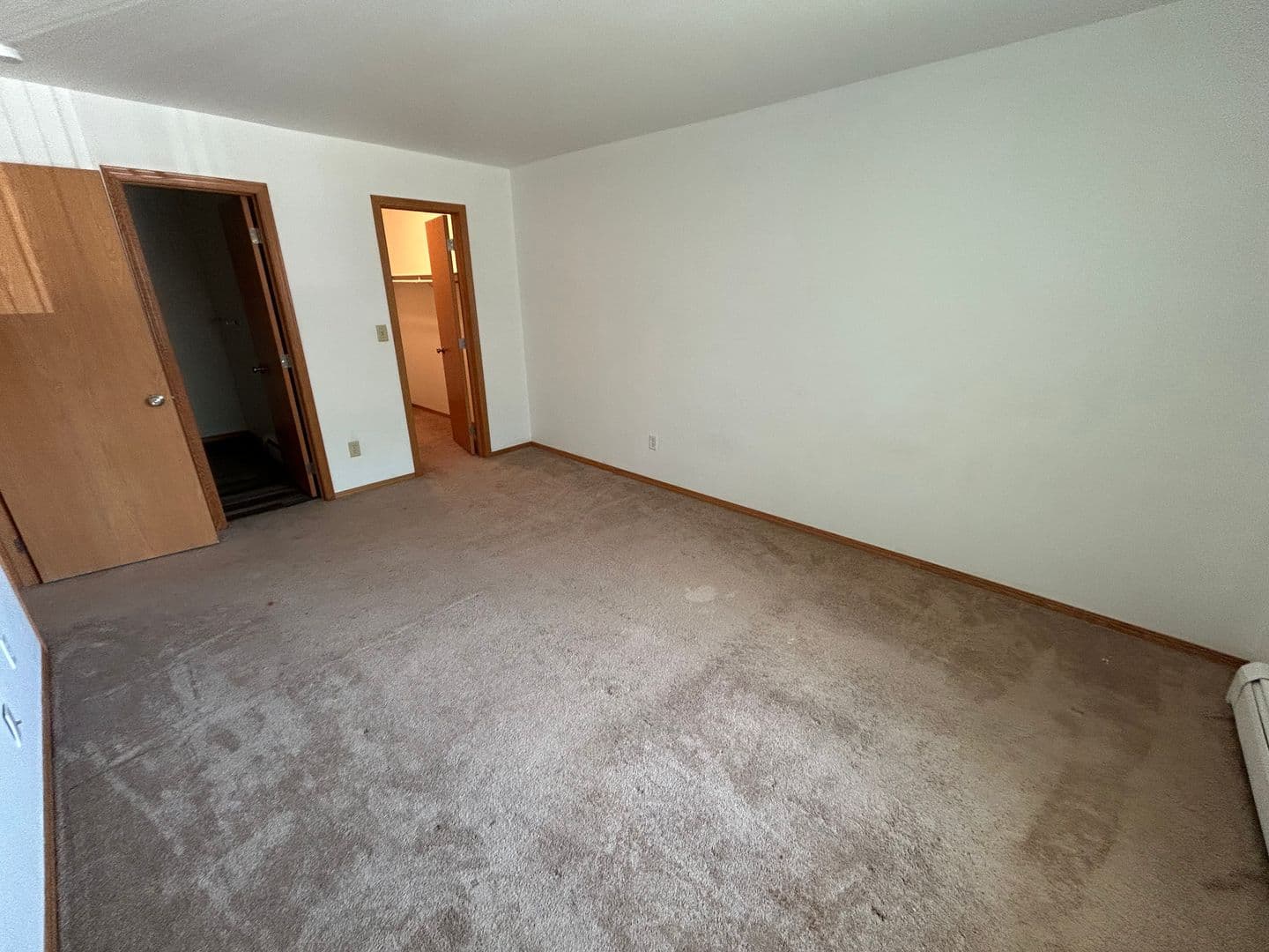 Menasha Apartment: 992 Third Street