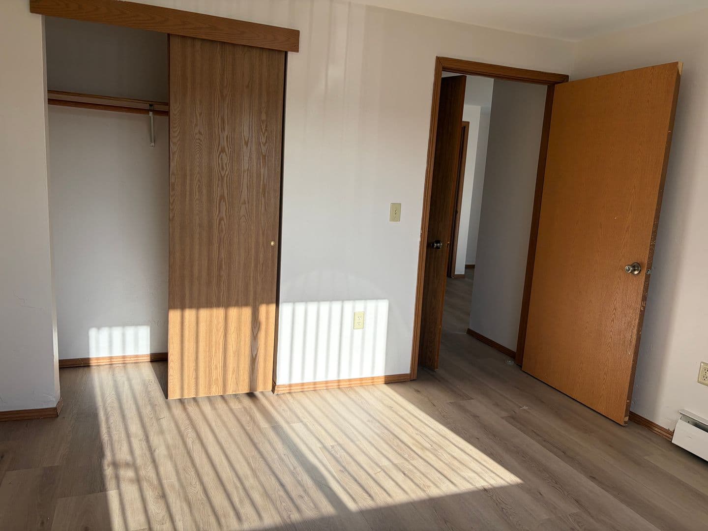 Green Bay Apartment: 2717 Humboldt Rd