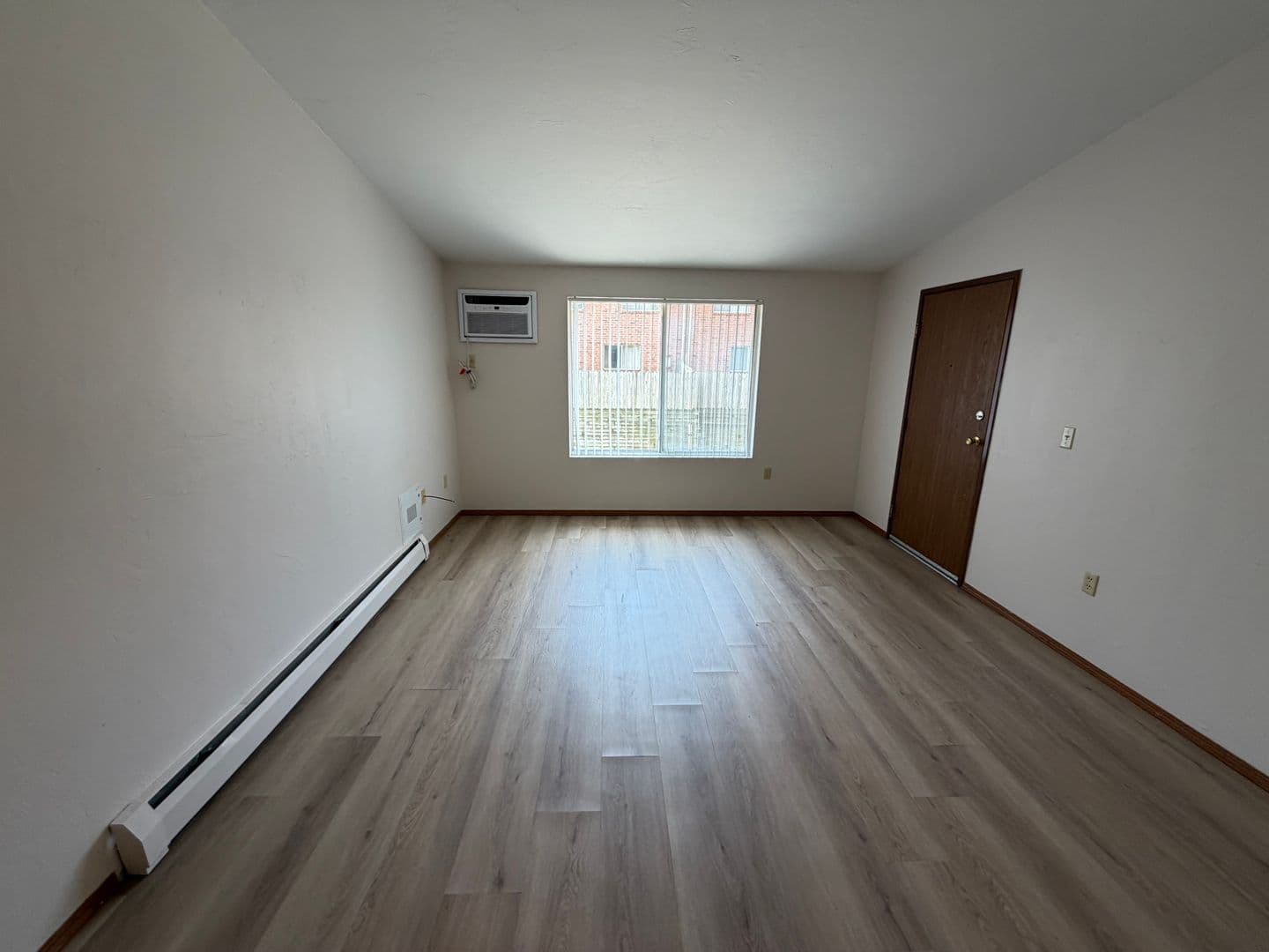 Green Bay Apartment: 2681 Humboldt Rd