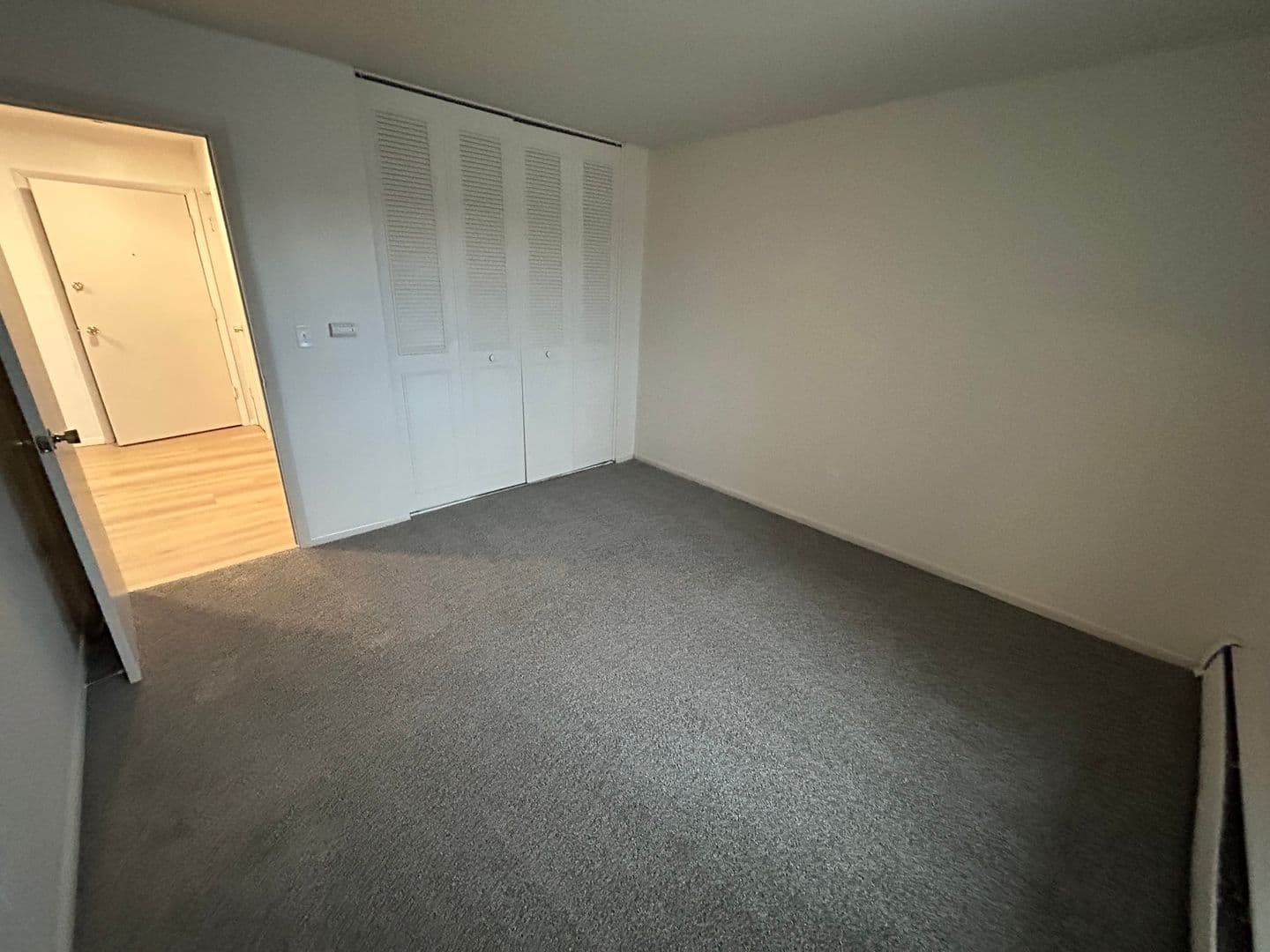 West Milwaukee Apartment: 5501 W National Ave
