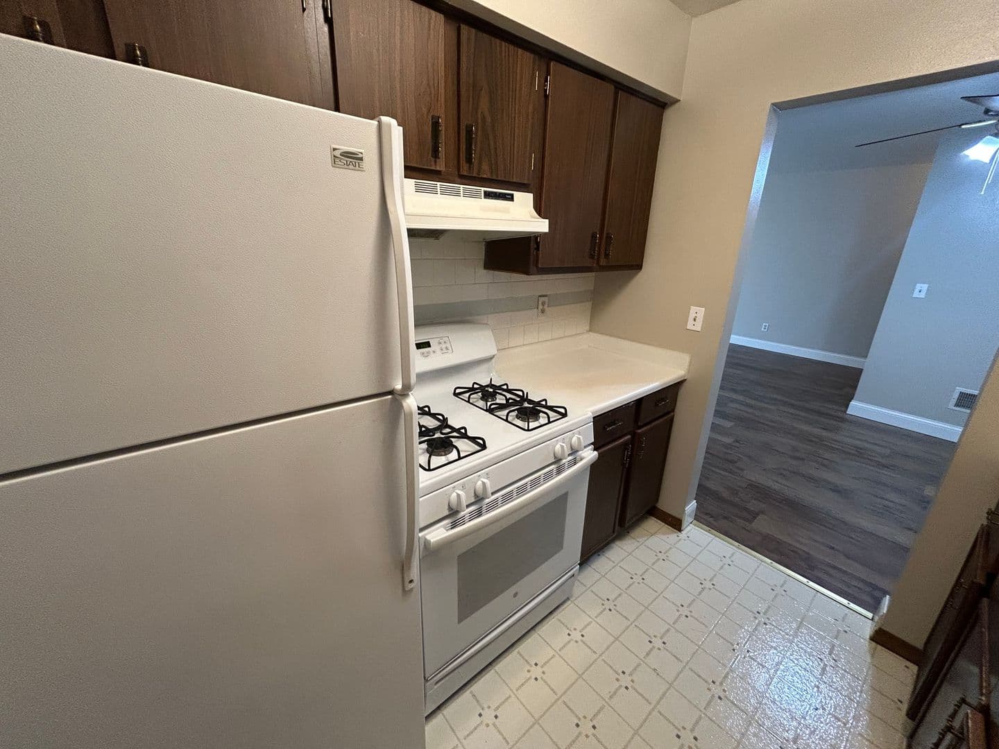 Germantown Apartment: N114W15556 Sylvan Circle
