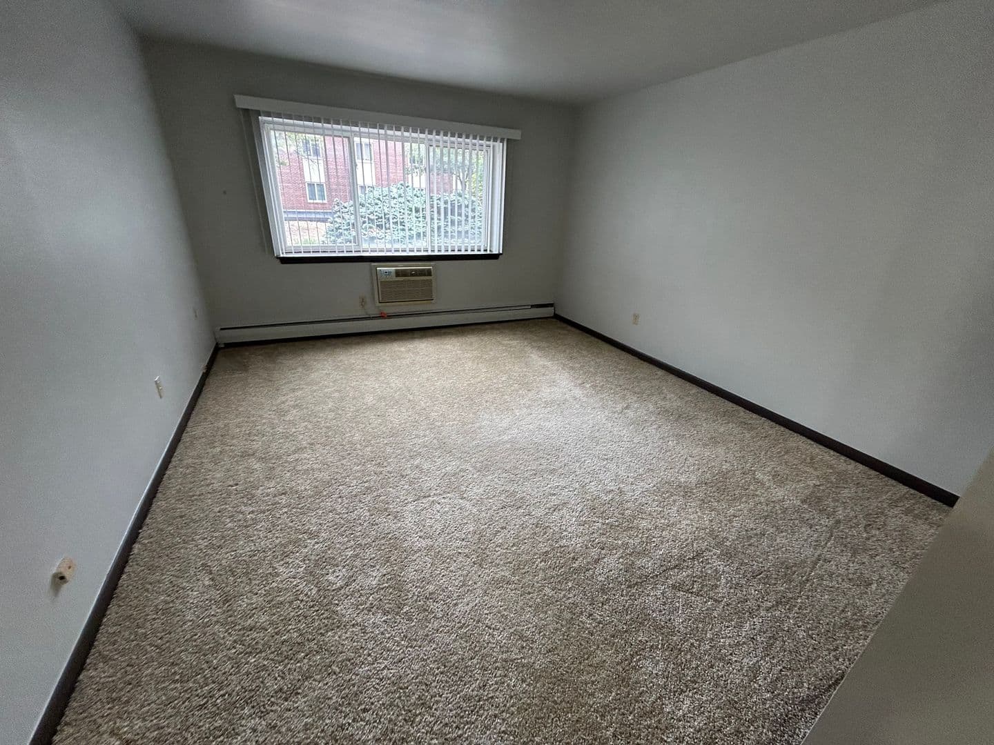 West Milwaukee Apartment: 5501 W National Ave