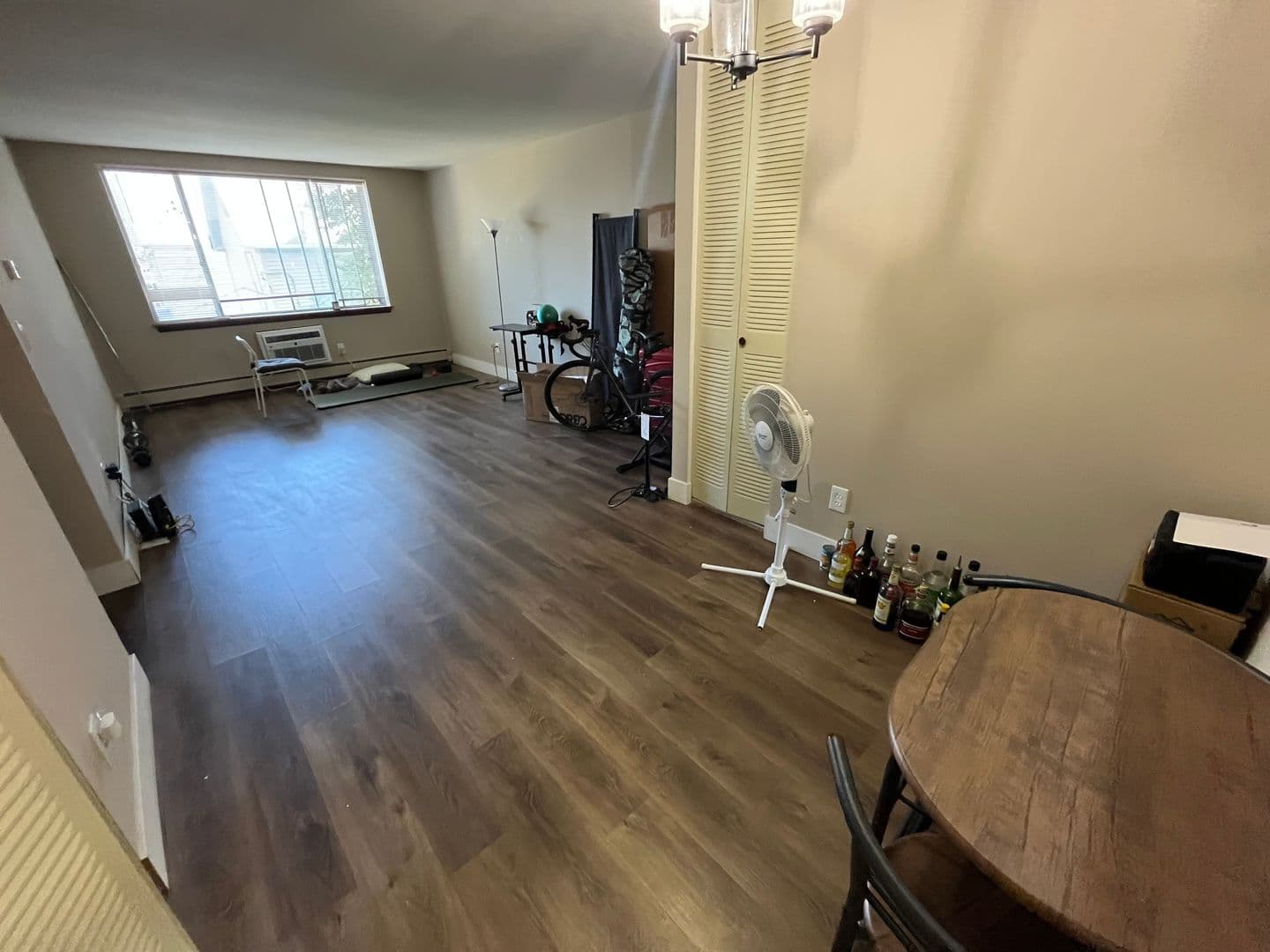Milwaukee Apartment: 2636 S Logan Ave