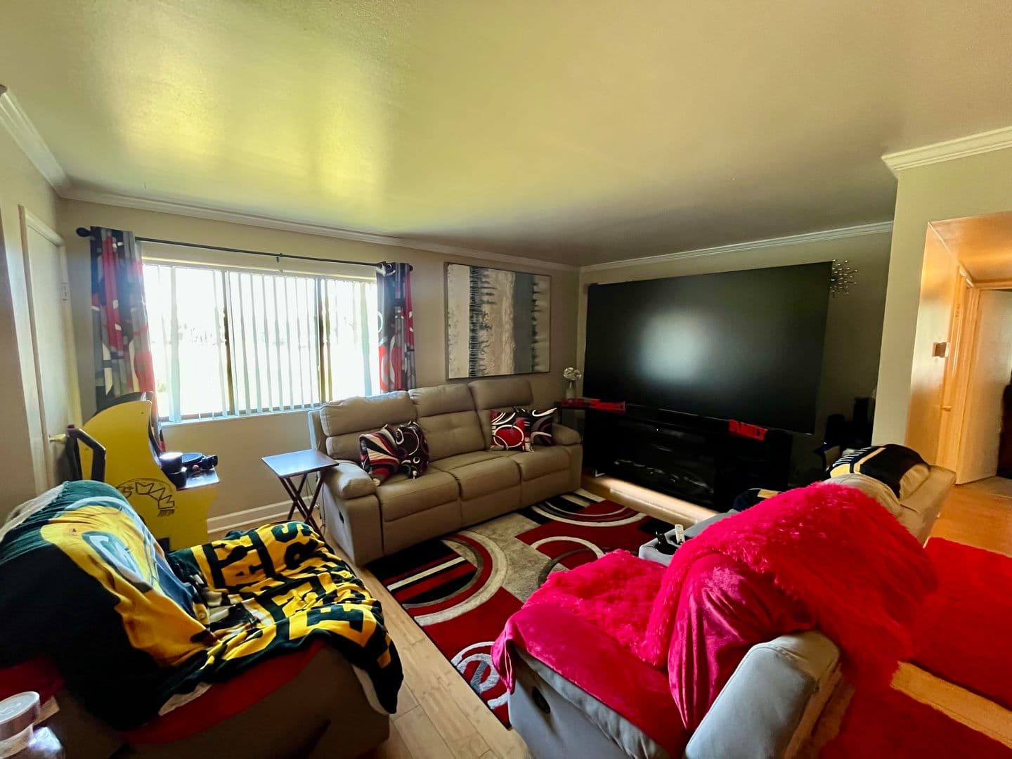 Germantown Apartment: N111 W15860-15864 Vienna Court