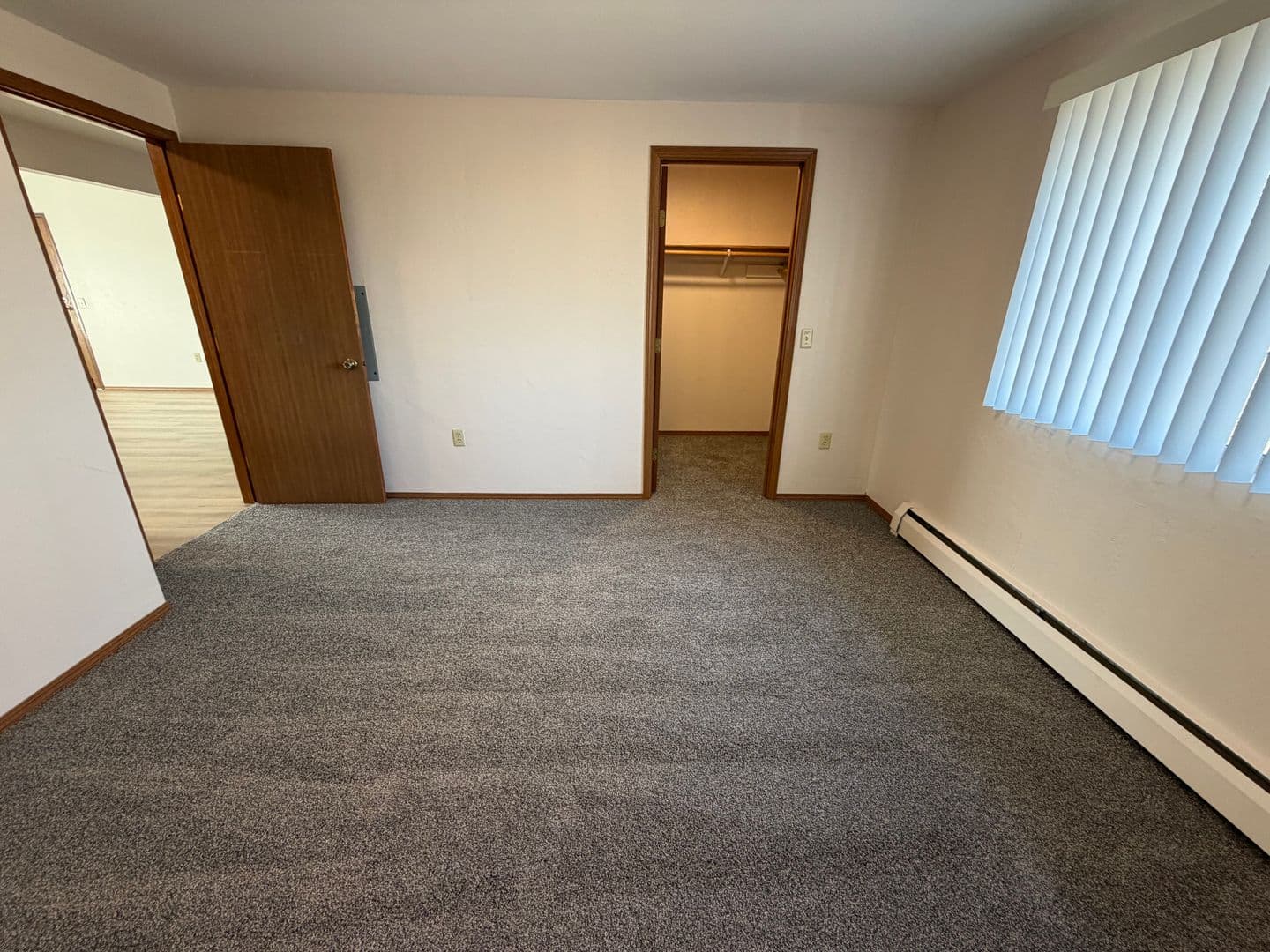 Green Bay Apartment: 2713 Humboldt Rd