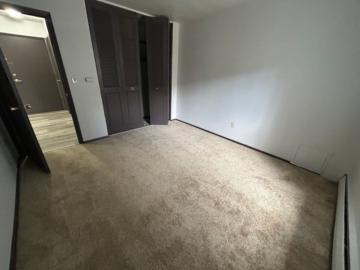 West Milwaukee Apartment: 5501 W National Ave