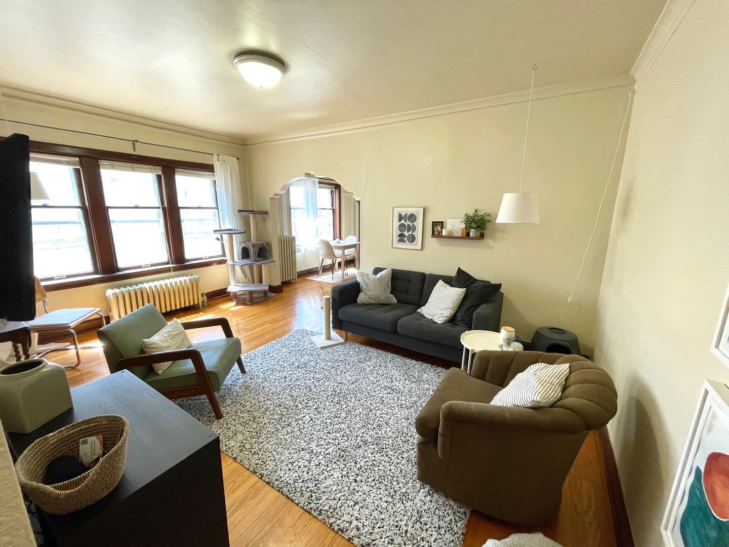 Shorewood Apartment: 3825 N Oakland Ave