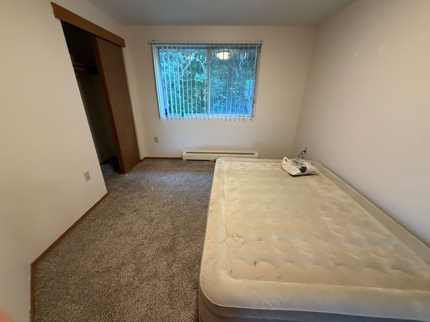 Green Bay Apartment: 2721 Humboldt Rd