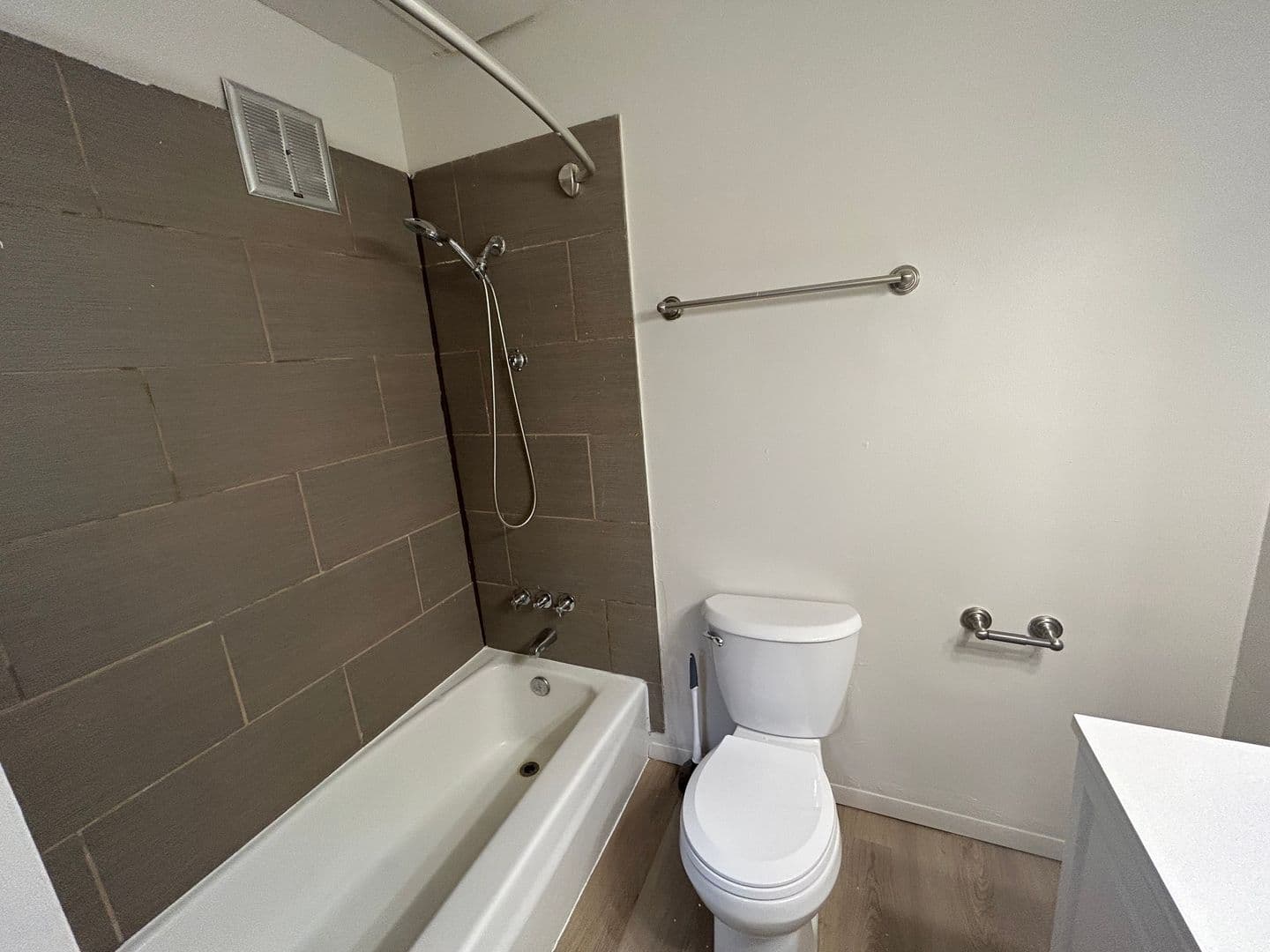 West Milwaukee Apartment: 5501 W National Ave