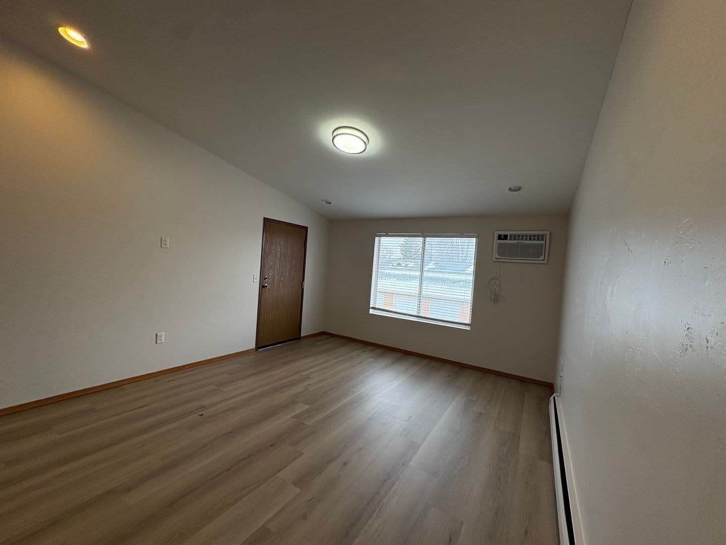 Green Bay Apartment: 2685 Humboldt Rd
