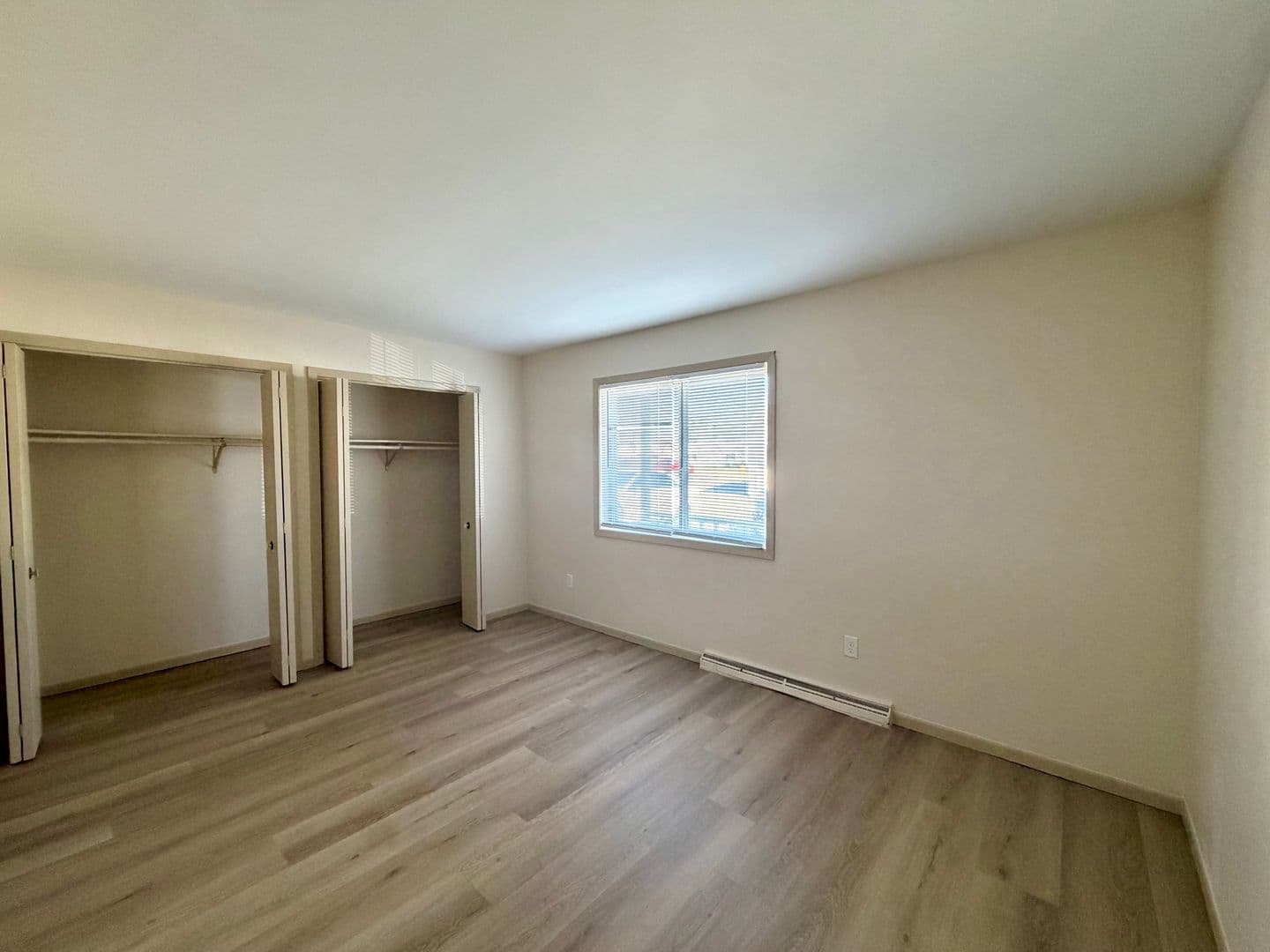 Appleton Apartment: 40 Bluemound Ct