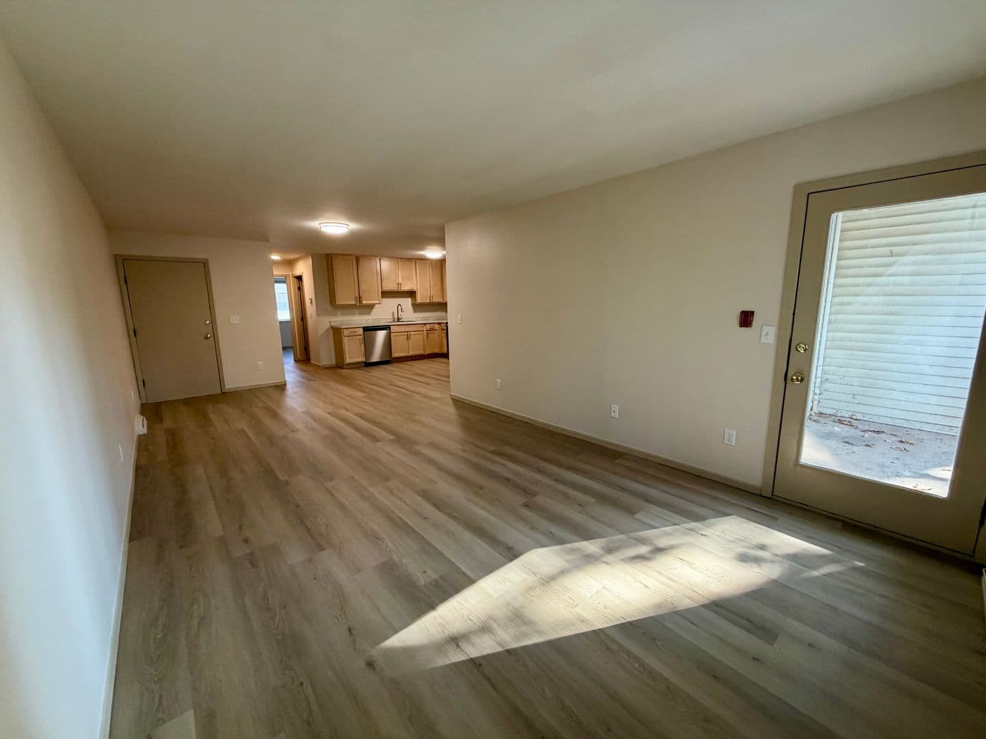 Appleton Apartment: 40 Bluemound Ct