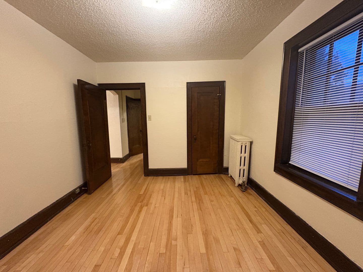 Milwaukee Apartment: 2637 N Cramer St