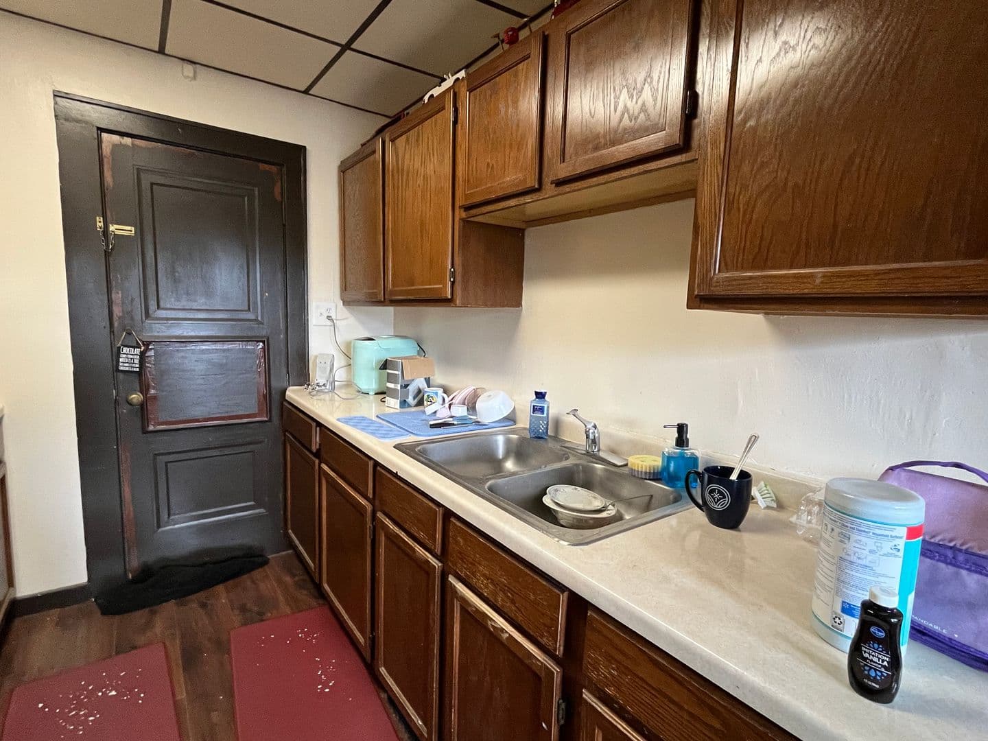 West Allis Apartment: 1705 S. 84th St.