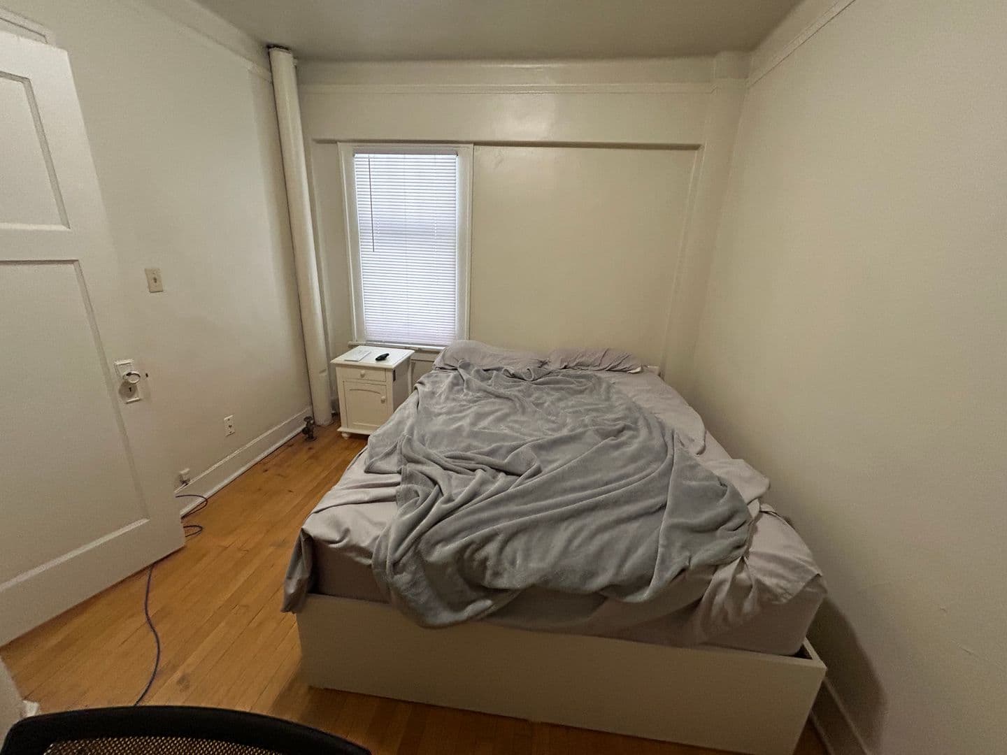 Milwaukee Apartment: 903 E Kilbourn Ave