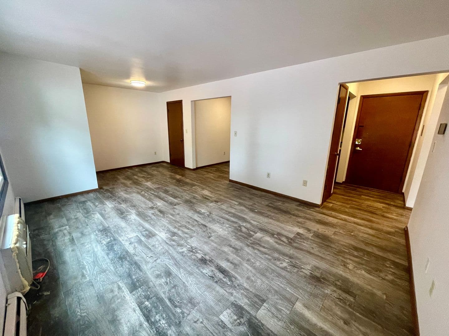 Milwaukee Apartment: 1524 E Providence Ave