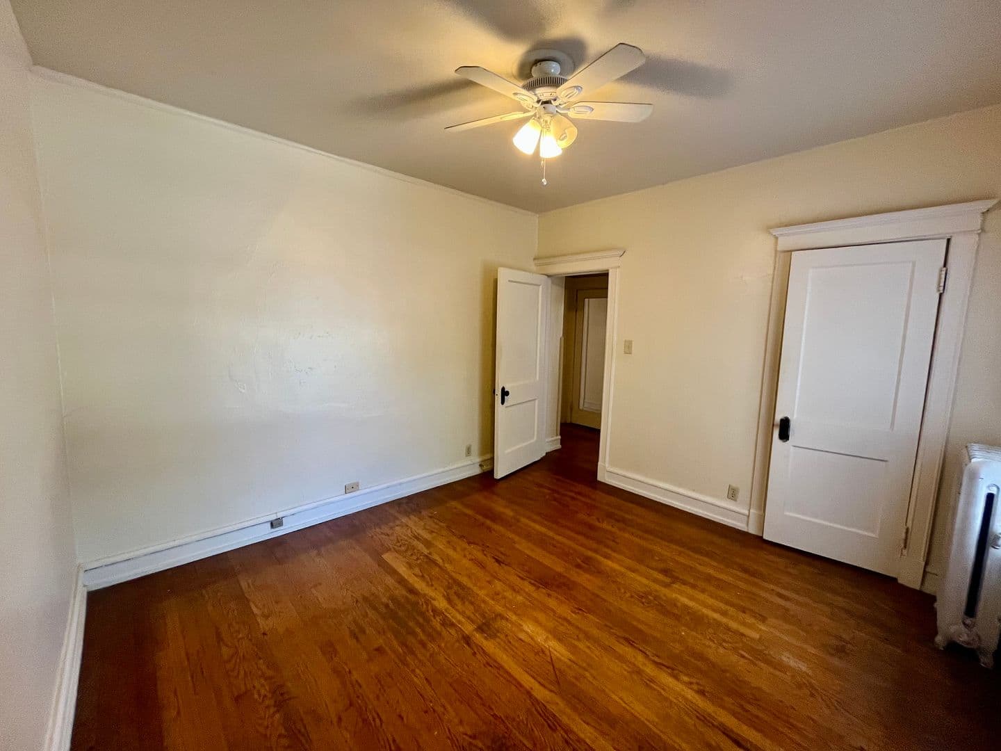 Milwaukee Apartment: 2507-2515 N Stowell