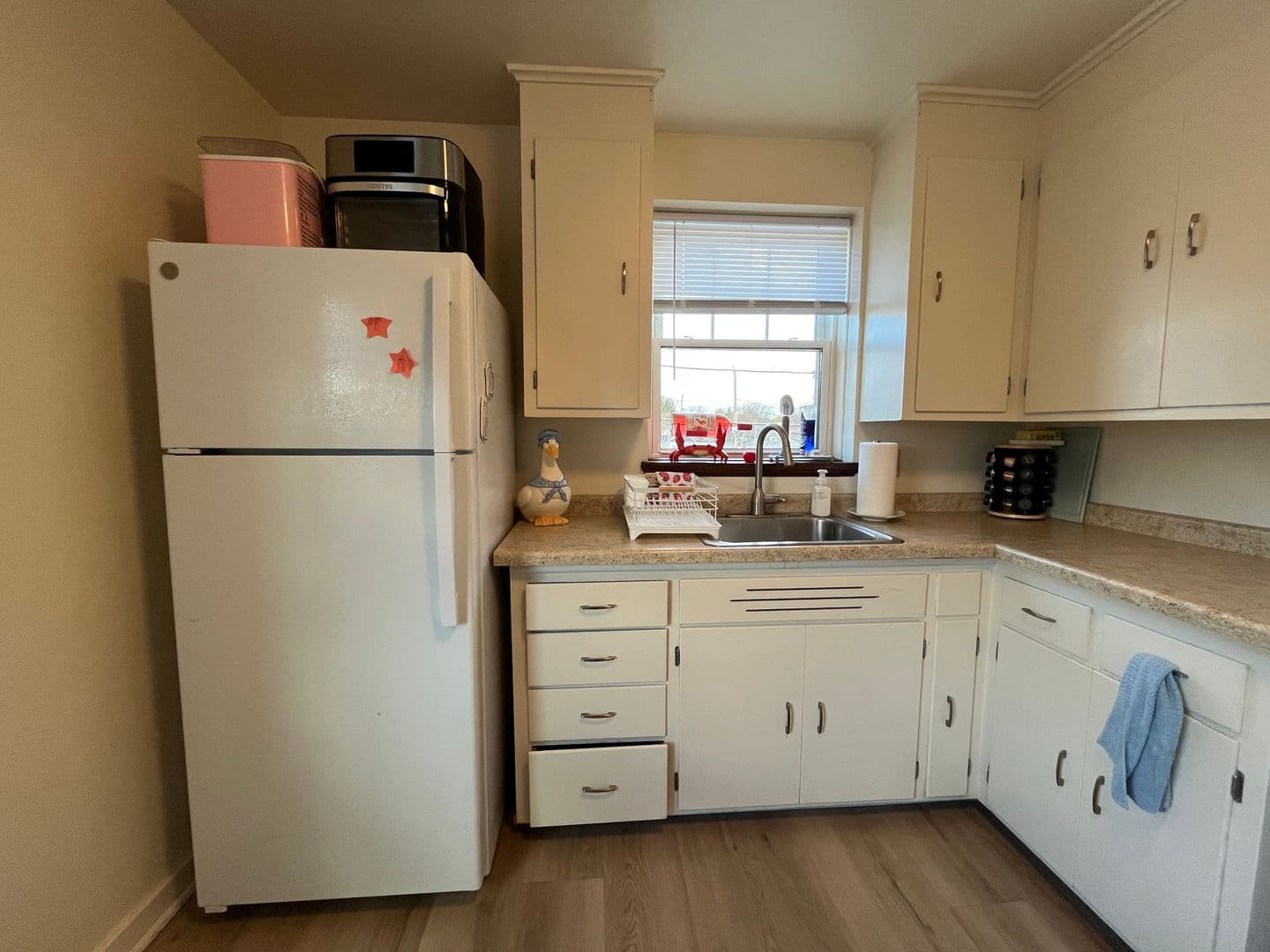 West Allis Apartment: 7726 W Becher St.