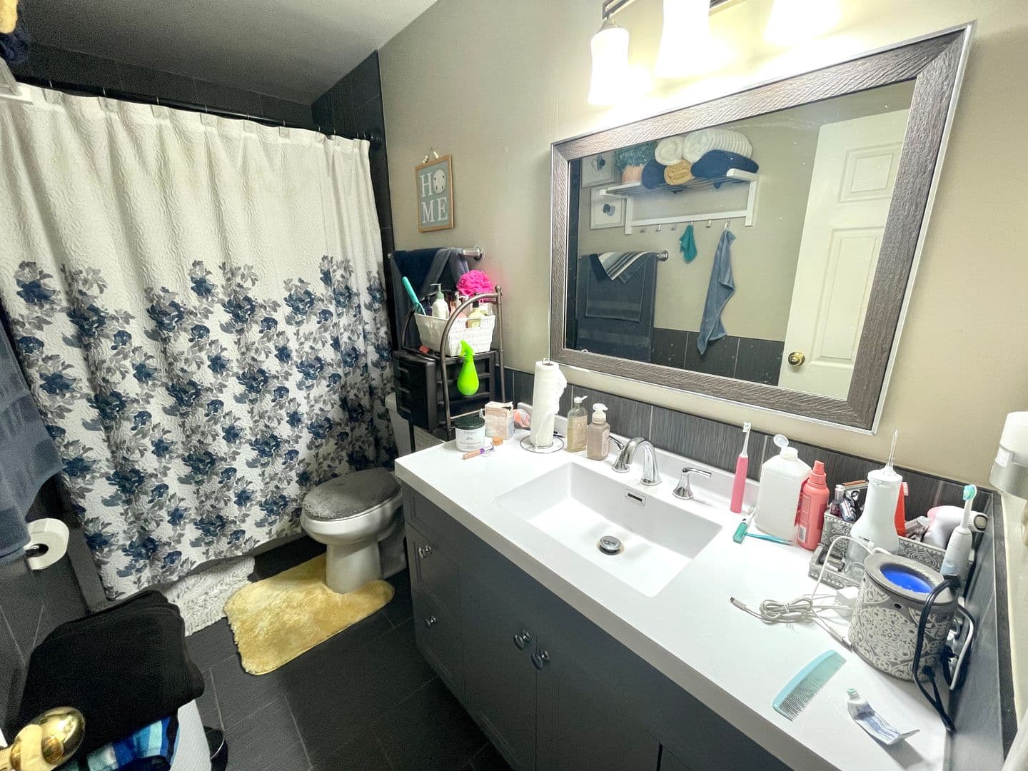Germantown Apartment: N111 W15831-15835 Vienna Court