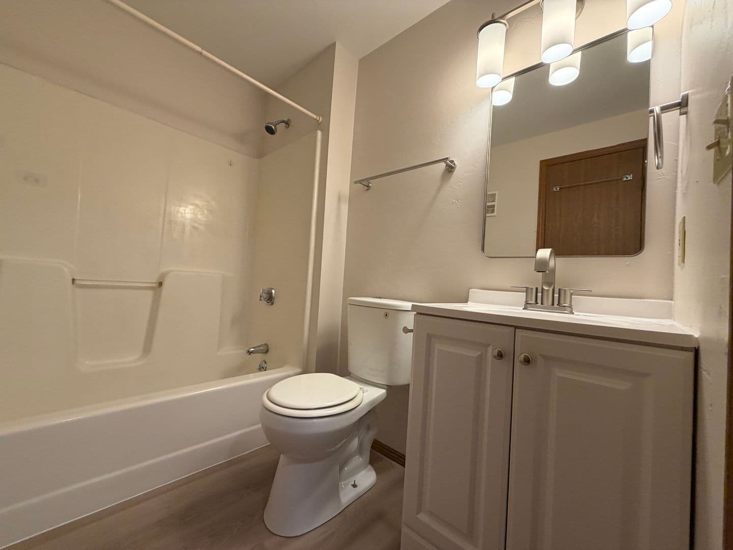 Green Bay Apartment: 2701 Humboldt Rd