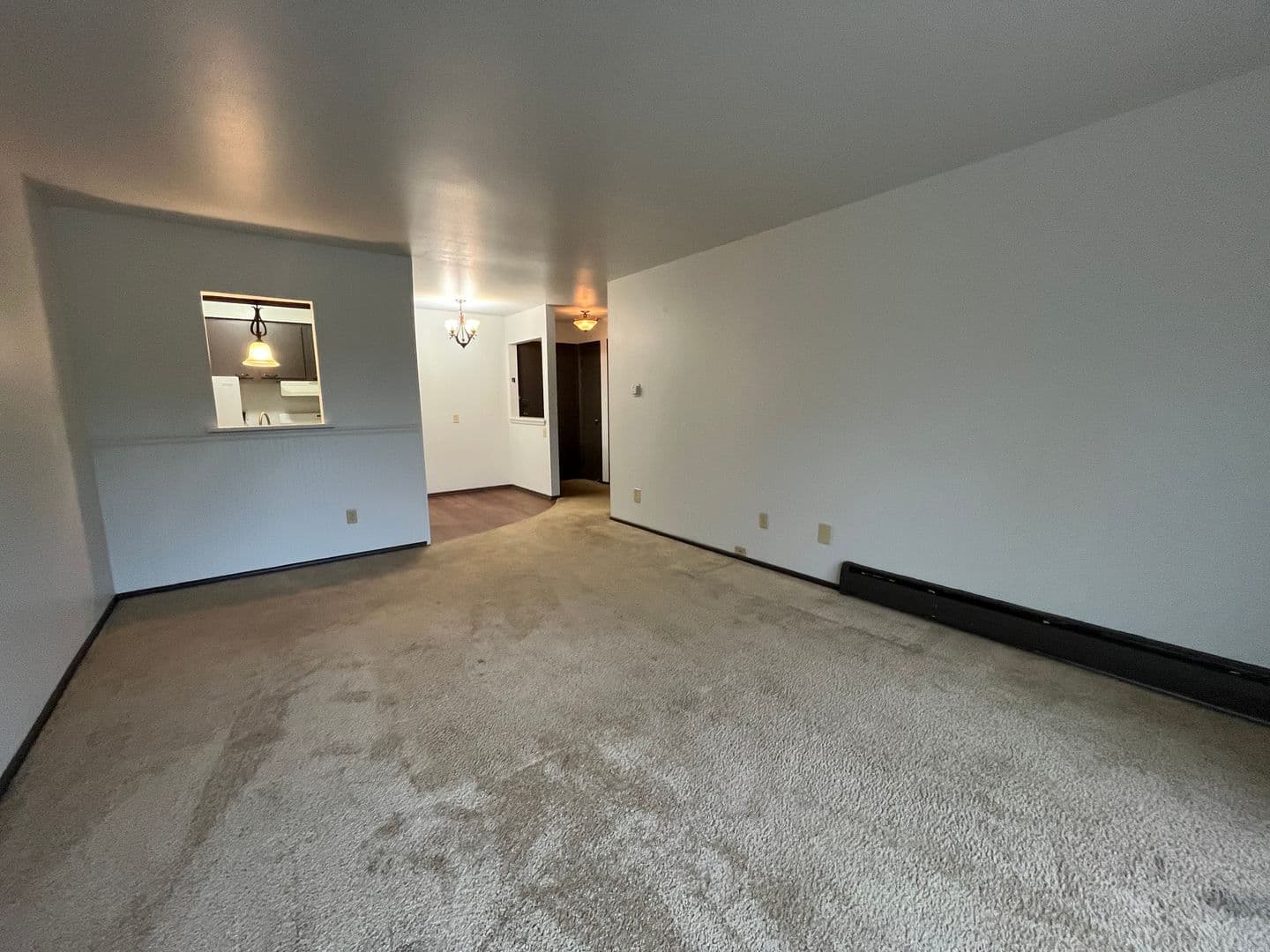 West Allis Apartment: 2821 S 106th St