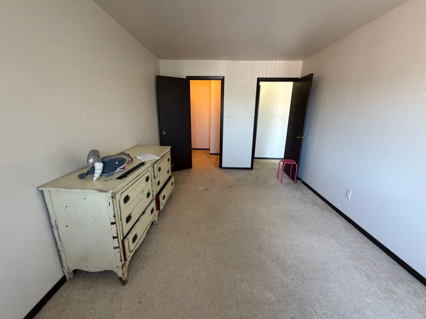 Green Bay Apartment: 1674 Shawano Ave
