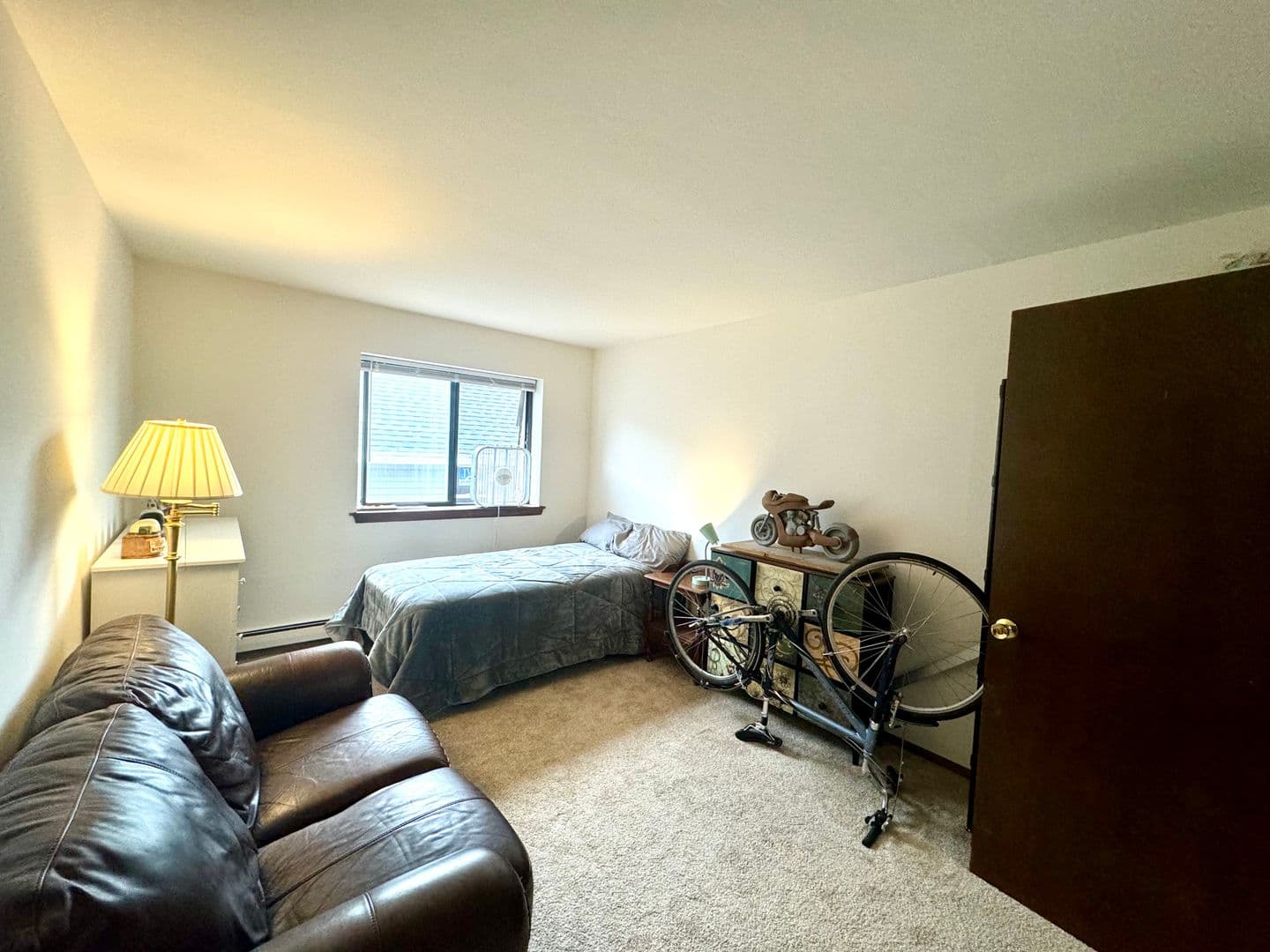 Milwaukee Apartment: 2639 N Prospect Ave