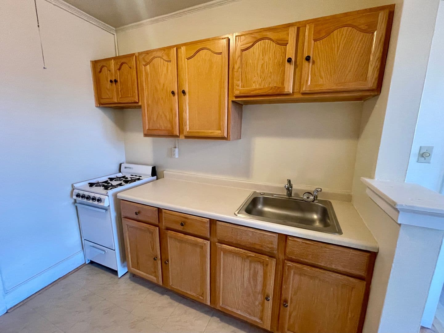 Milwaukee Apartment: 1725 E Park Place