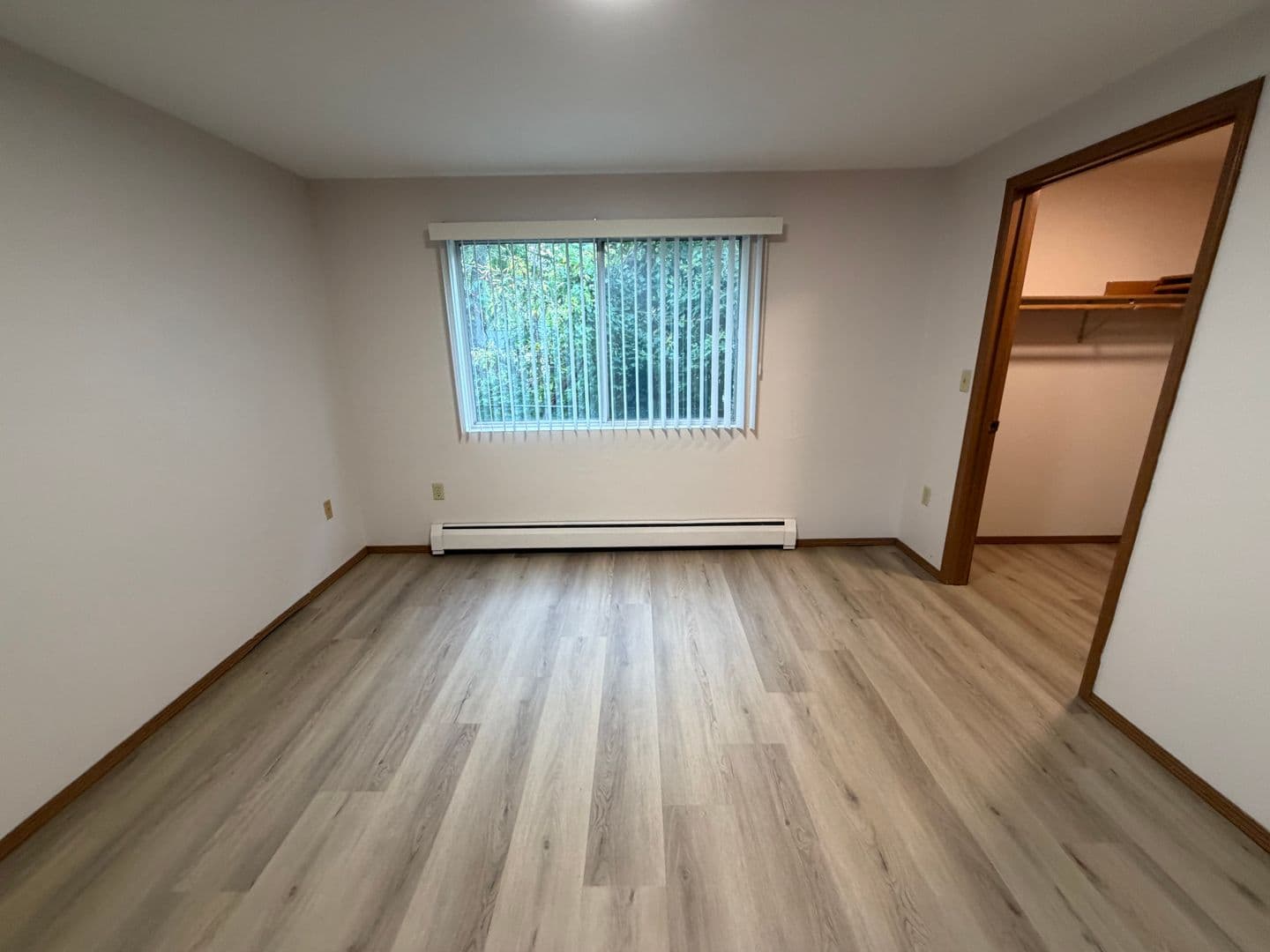 Green Bay Apartment: 2677 Humboldt Rd